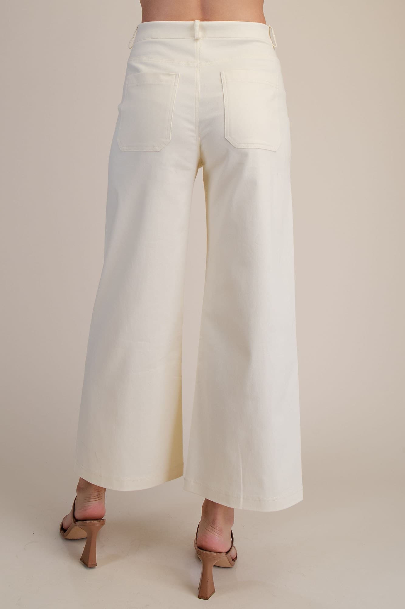 GP9642 - IVORY
