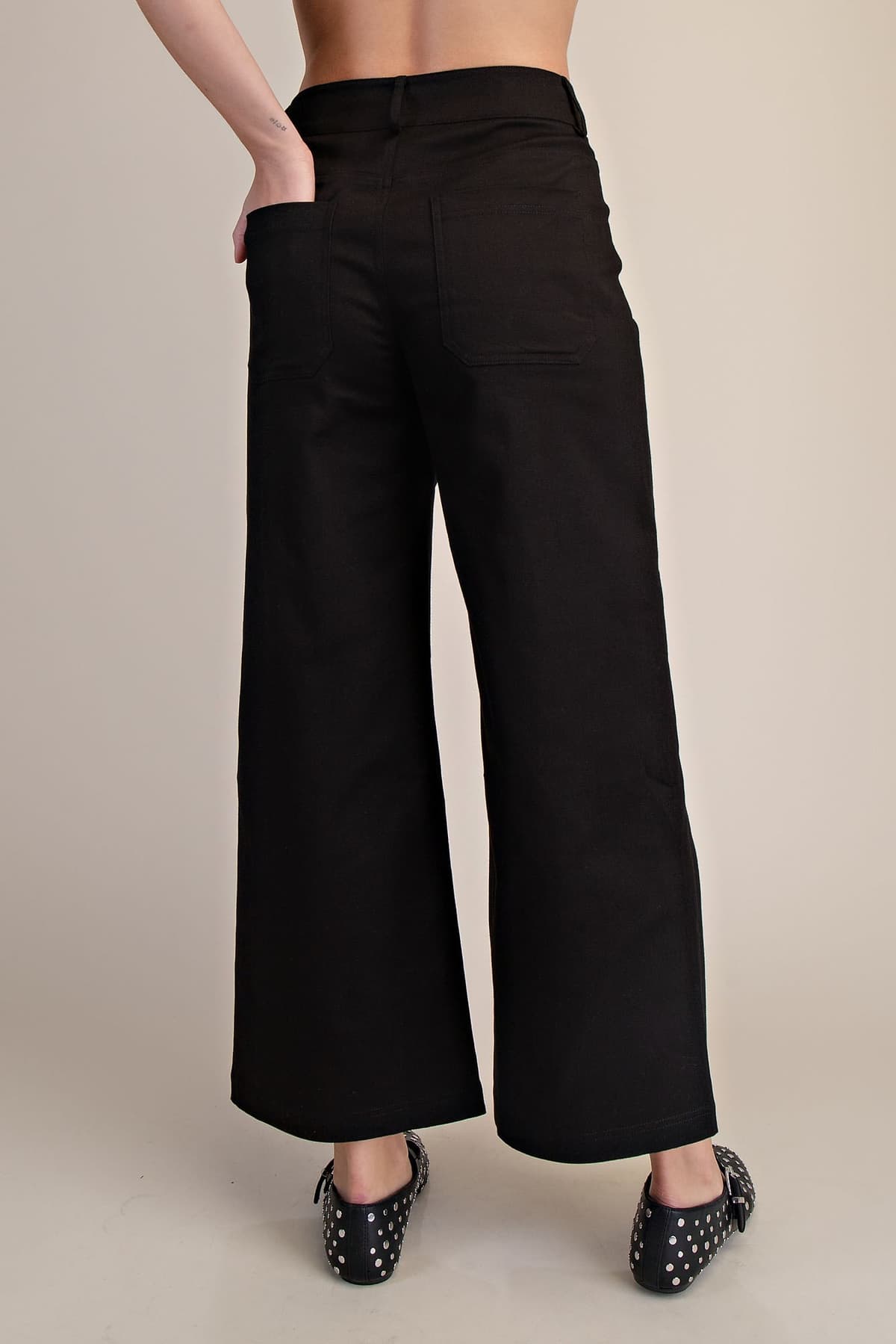 GP9642 - BLACK