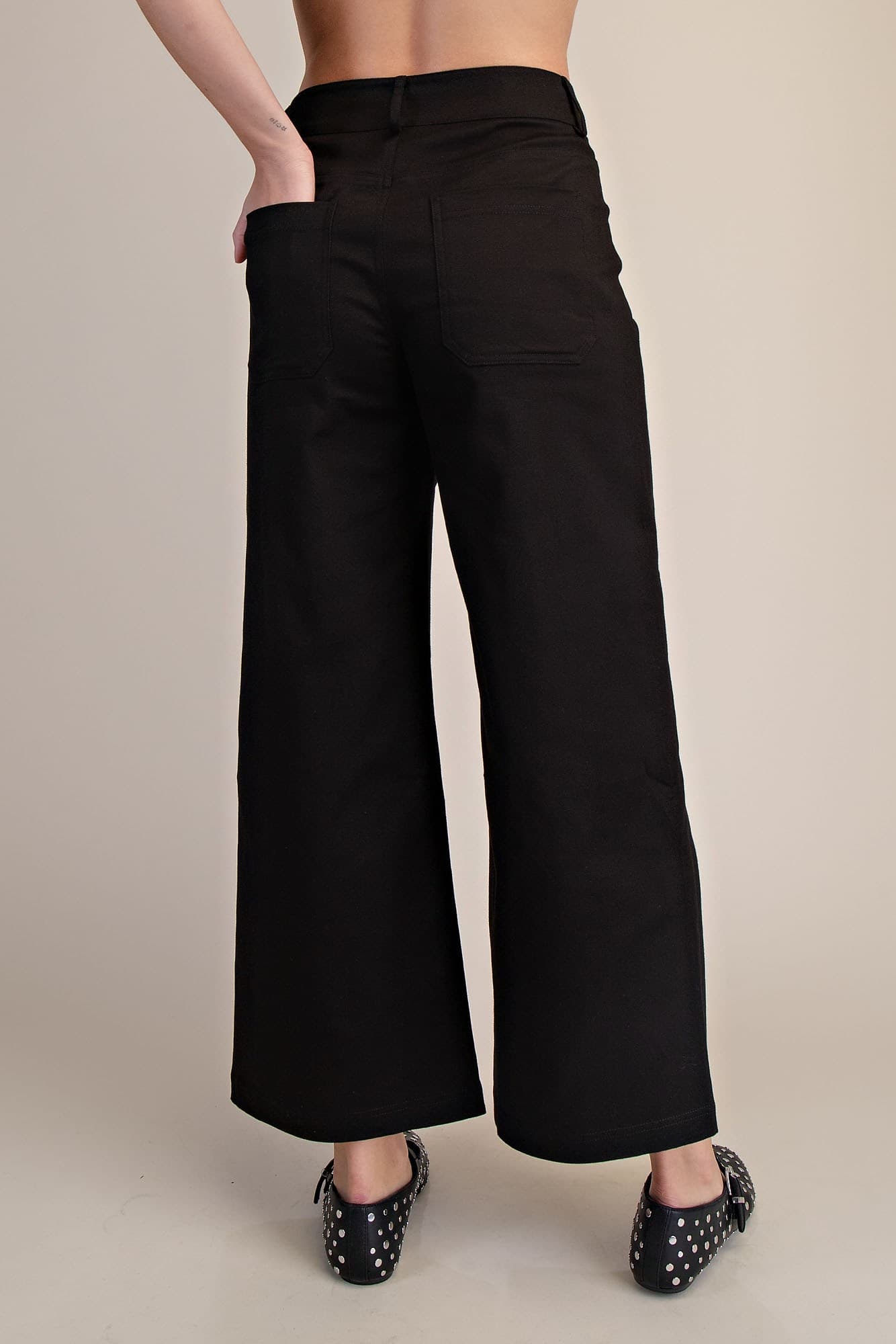 GP9642 - BLACK
