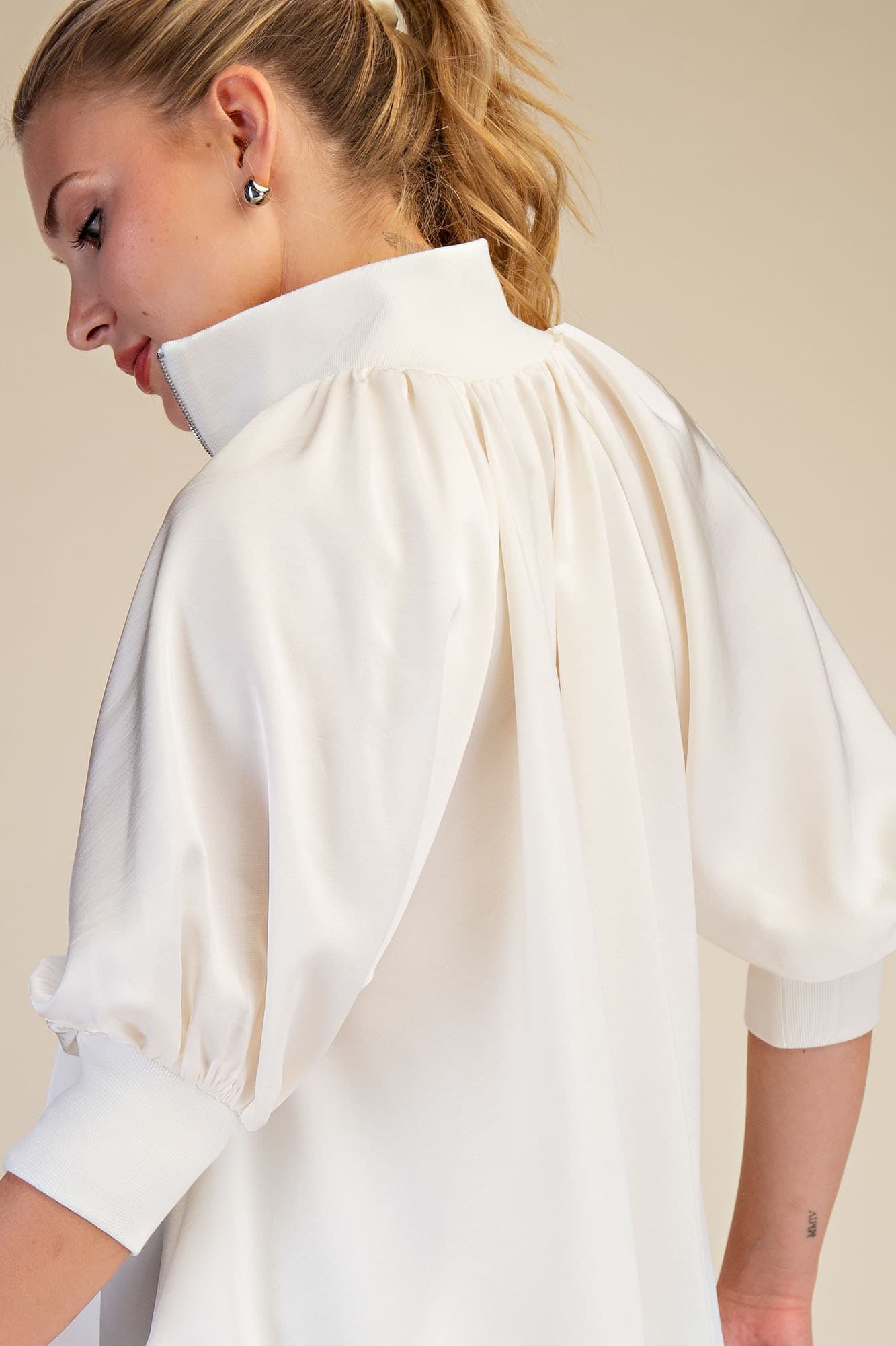 GT9658 - IVORY