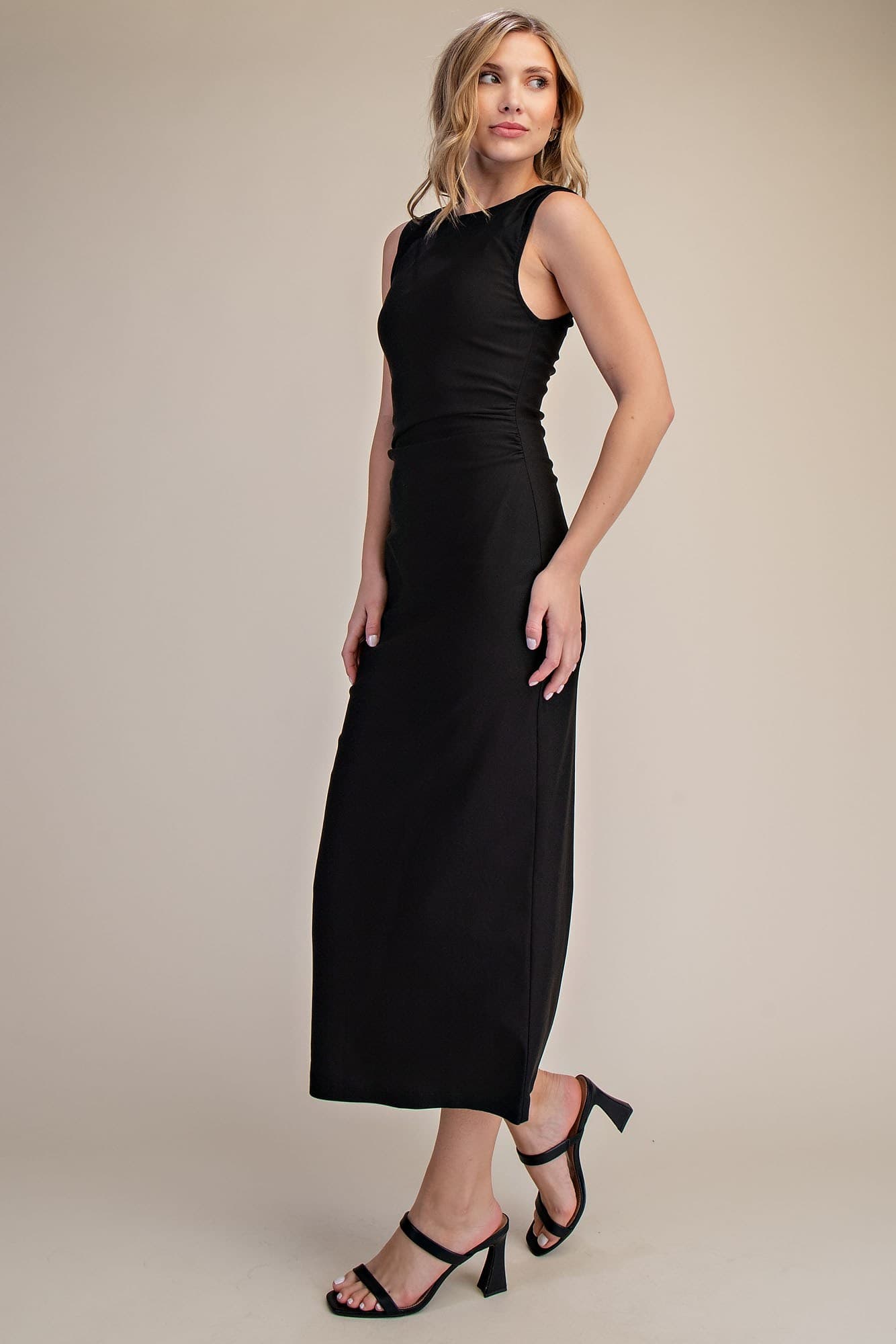 GD8748 - BLACK