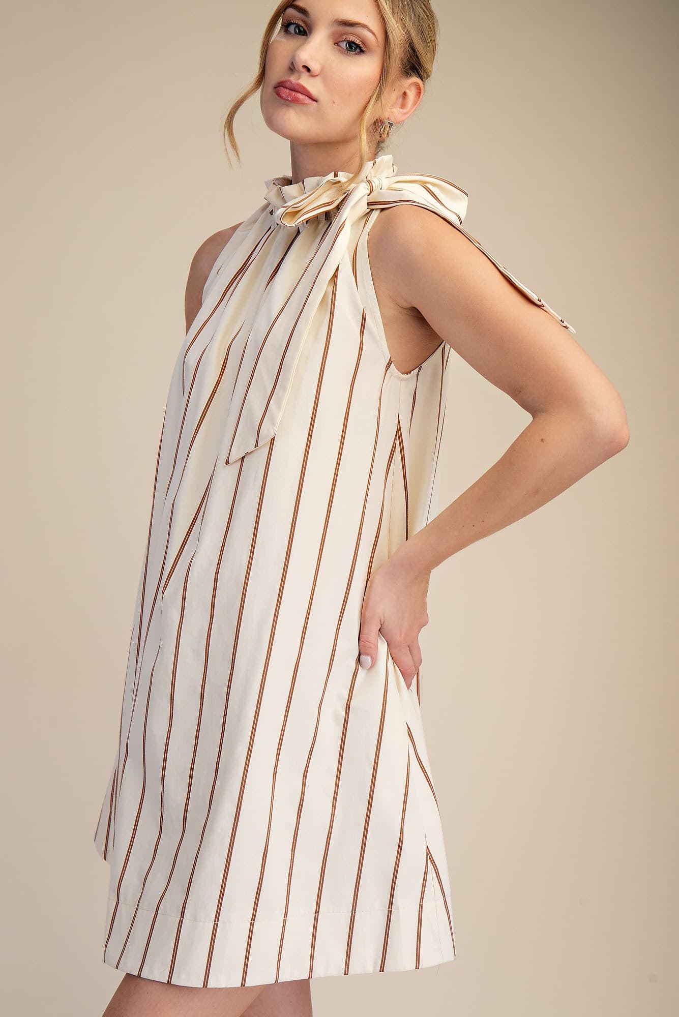 GD9682 - TAUPE