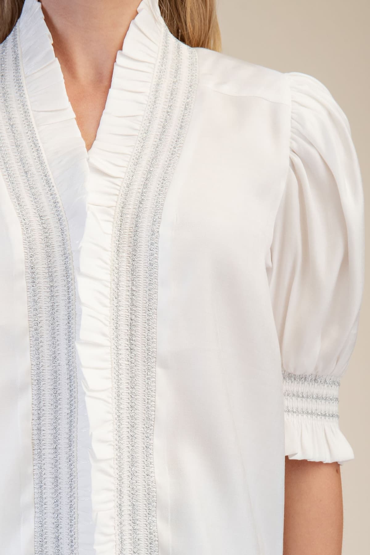GT9756 - WHITE