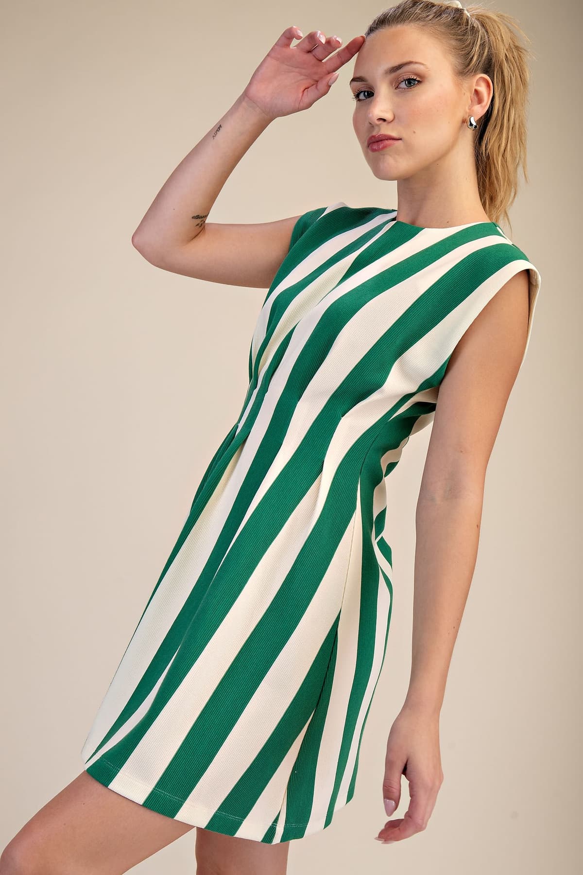 GD9722 - GREEN