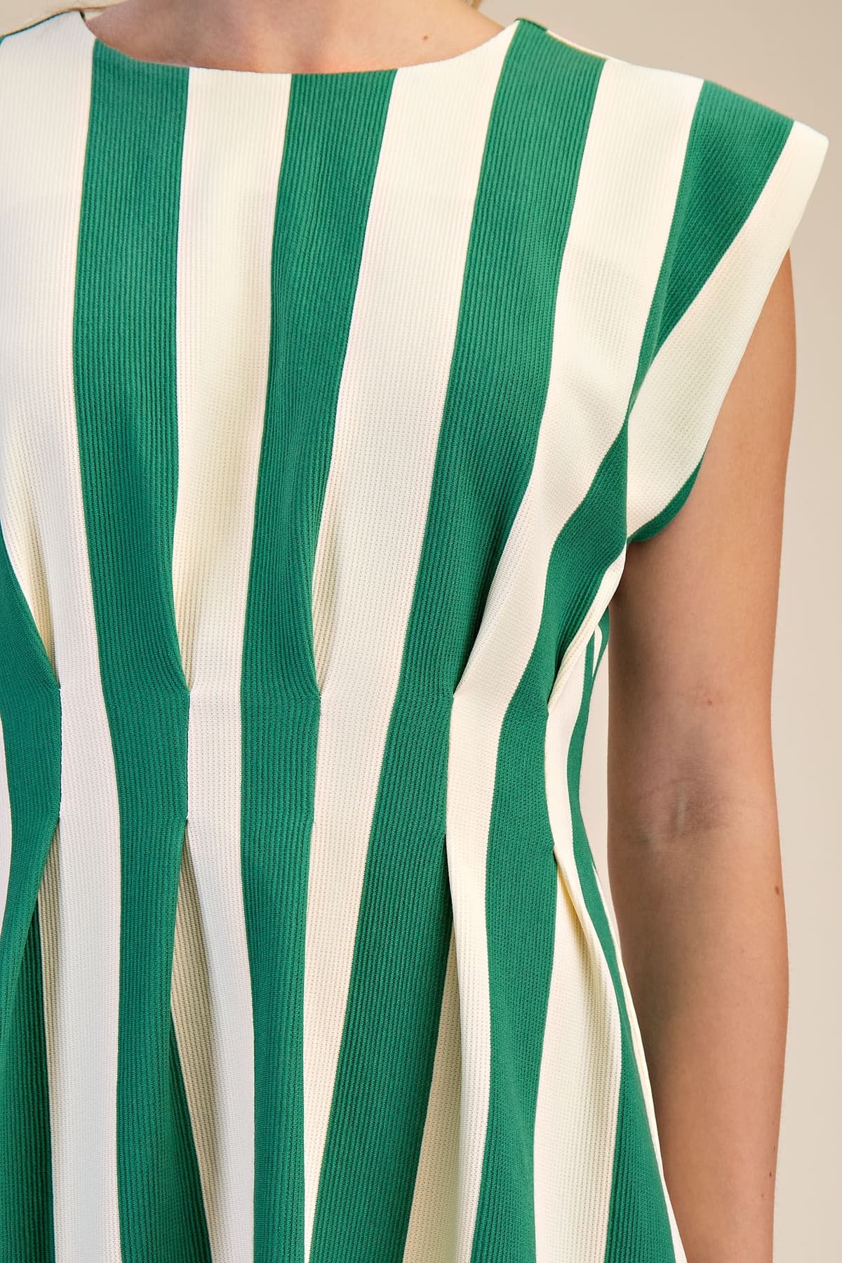 GD9722 - GREEN