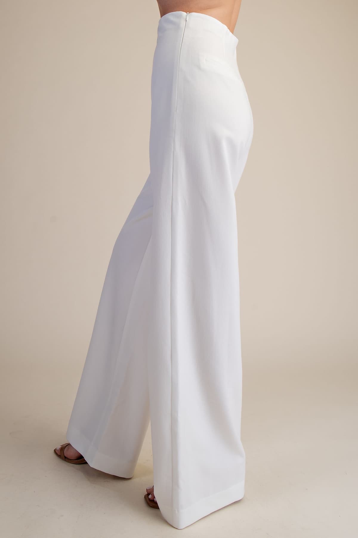 GP8954 - WHITE