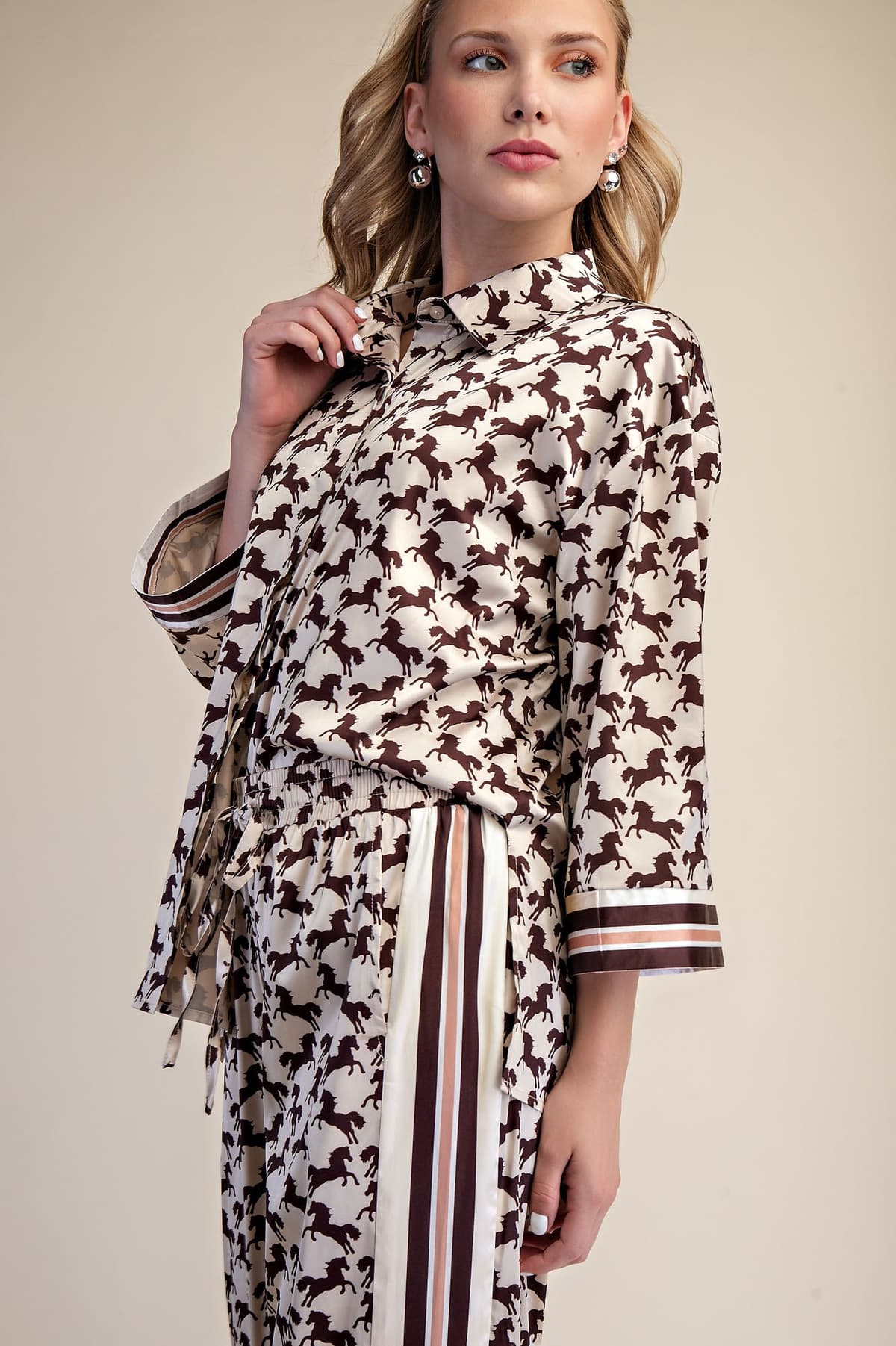 GT9694 - CREAM/BROWN