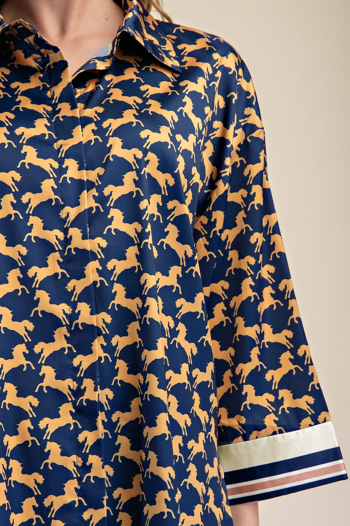 GT9694 - NAVY/CAMEL
