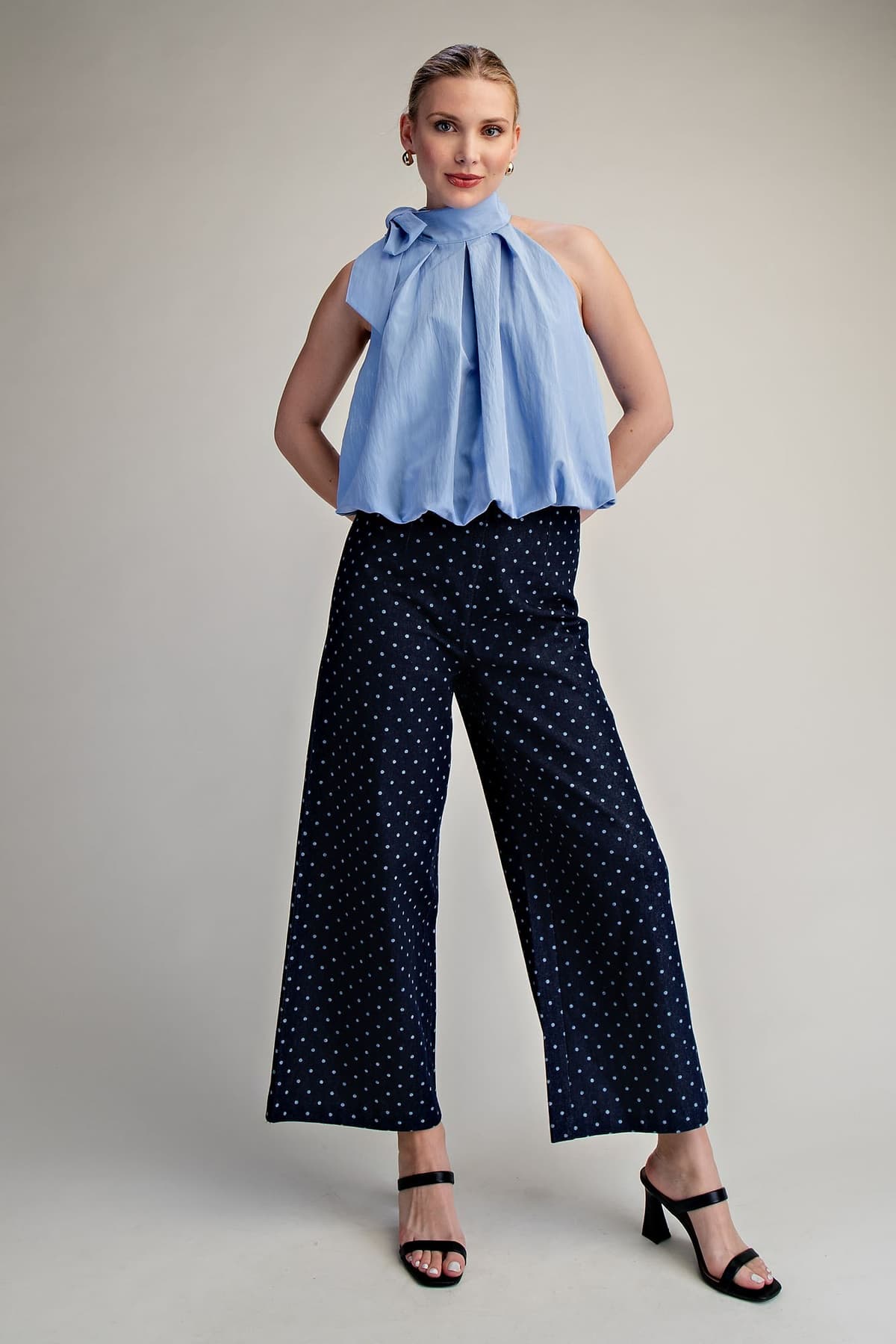 GP7988 - INDIGO