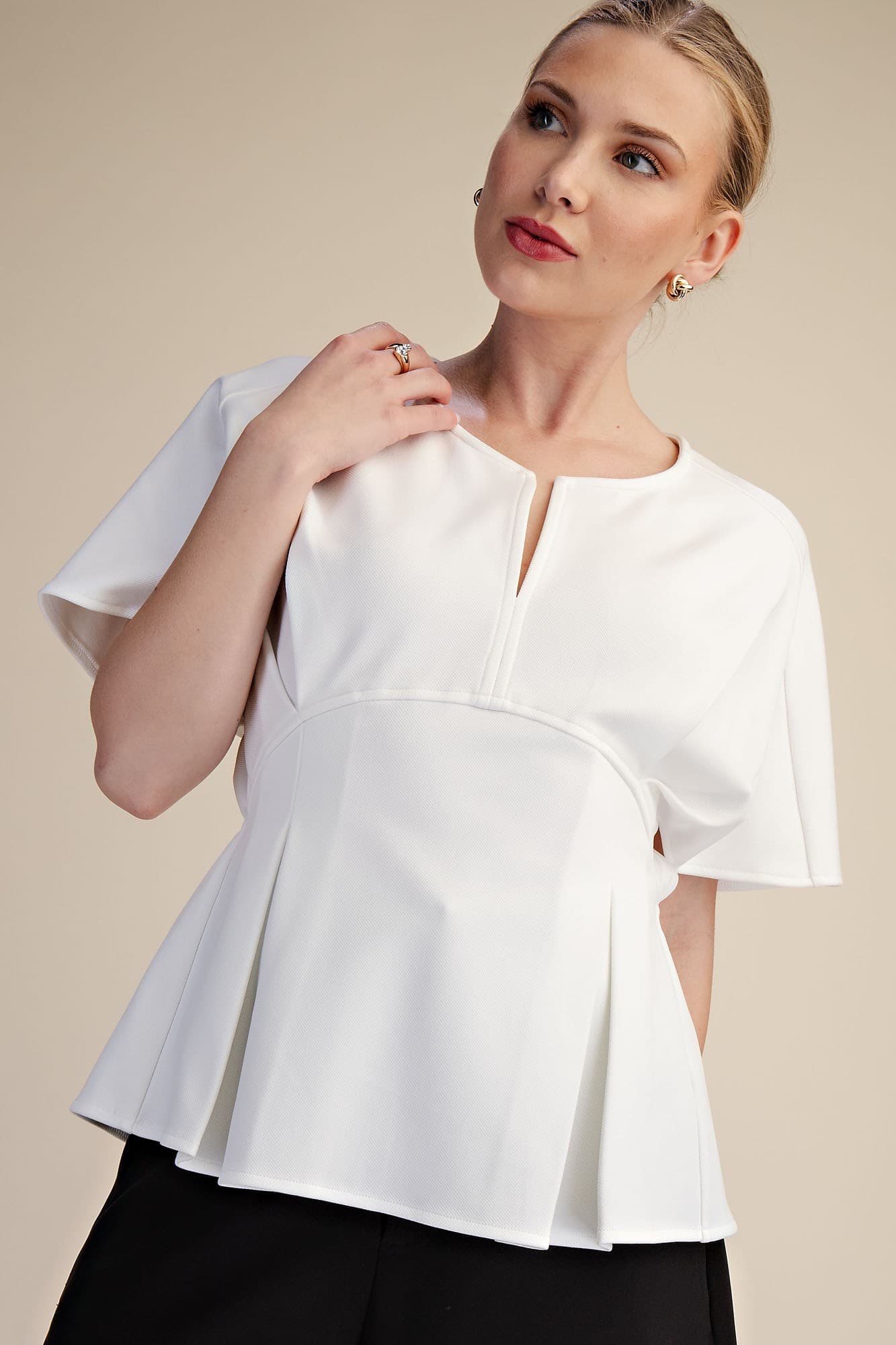 GT9942 - WHITE
