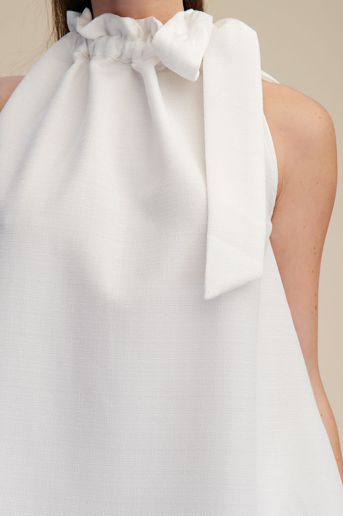 D8032 - WHITE