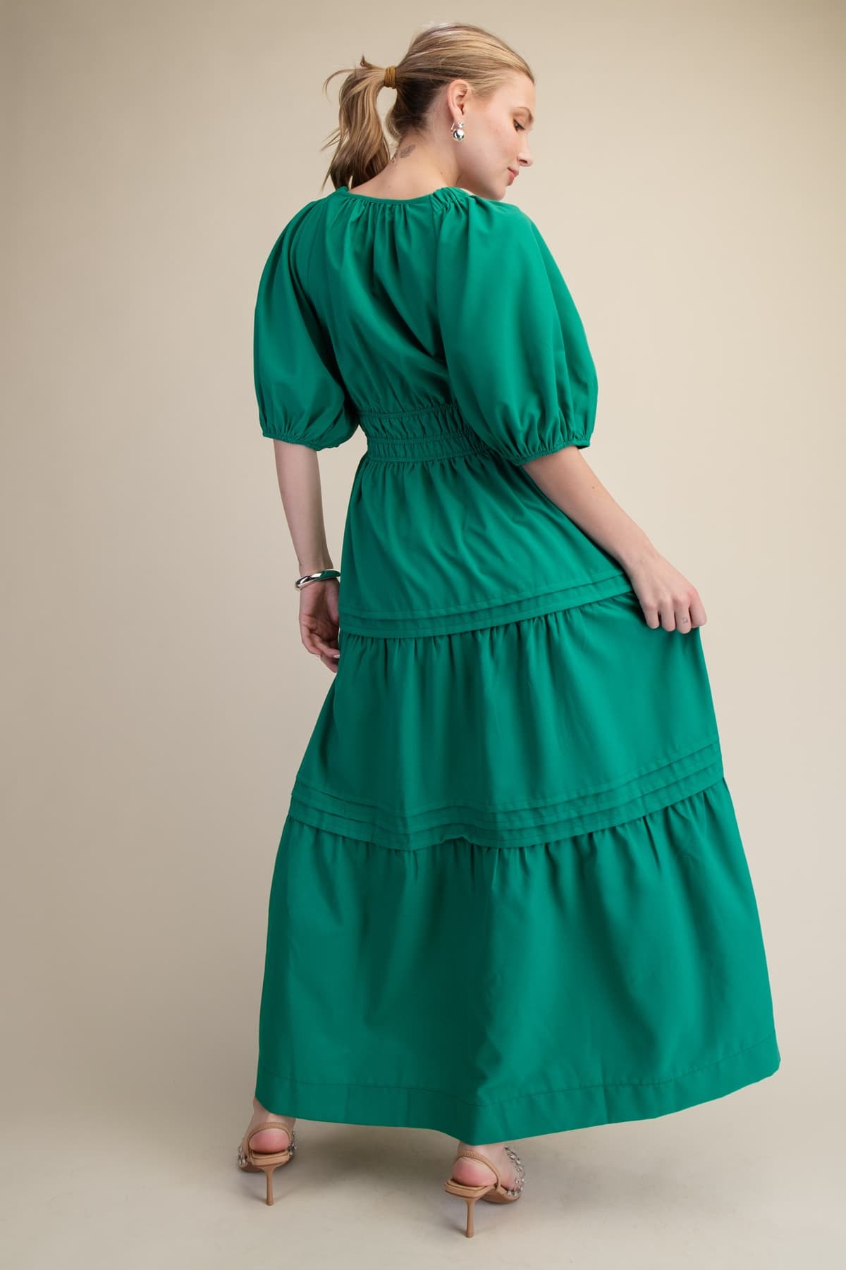 D9043 - KELLY GREEN