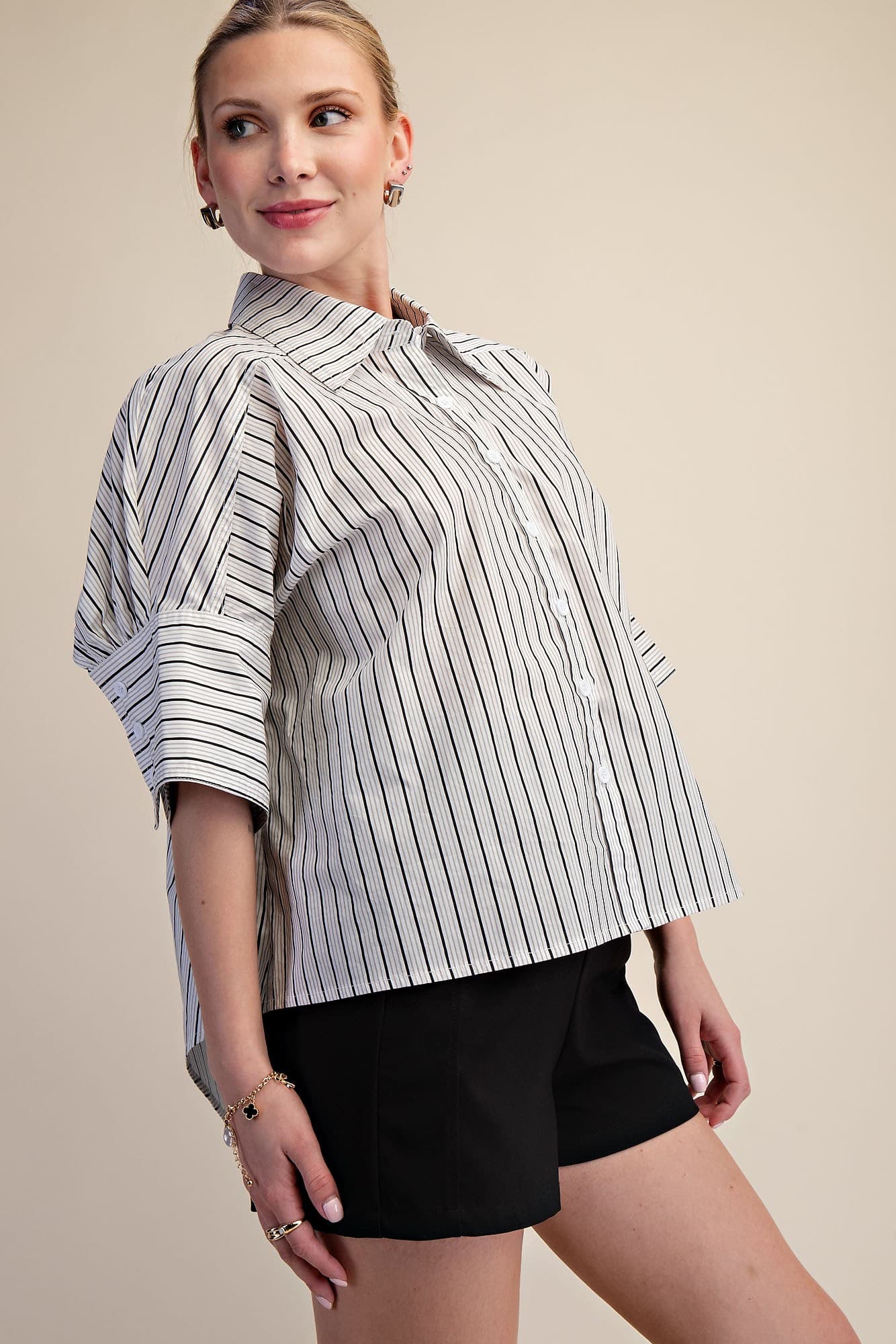 T8097 - WHITE/BLACK