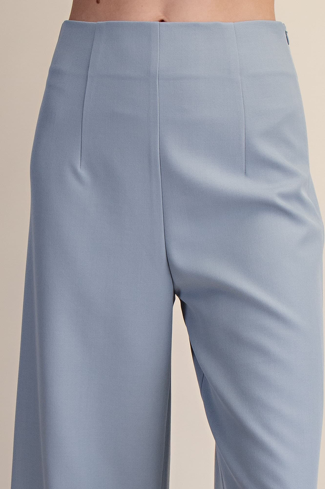 P9072 - DUSTY BLUE