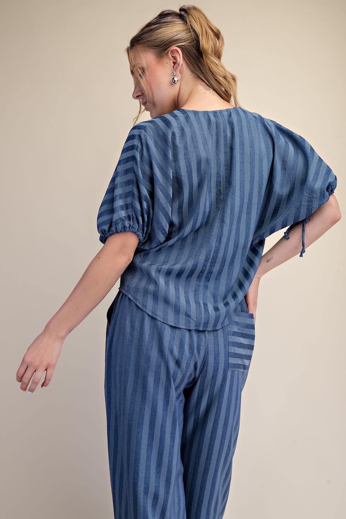 T8112 - INDIGO