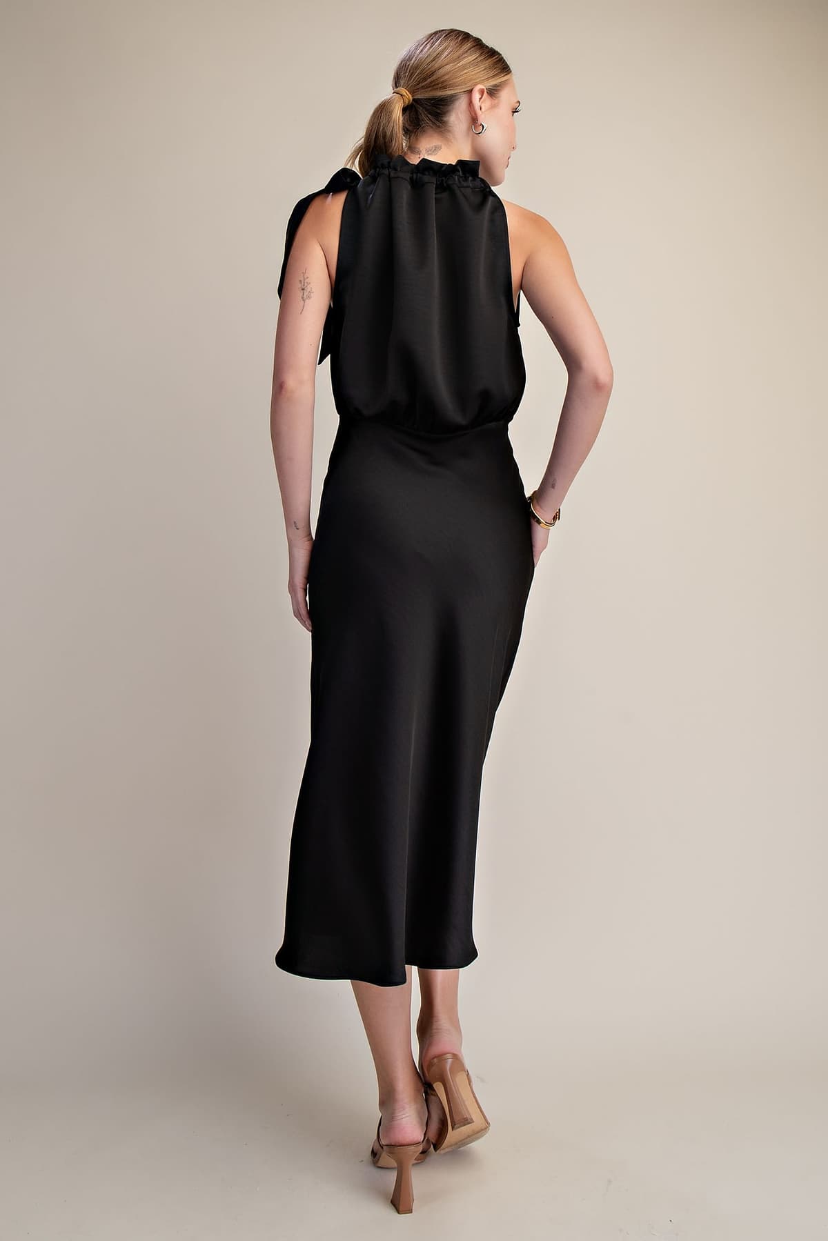 D8145 - BLACK