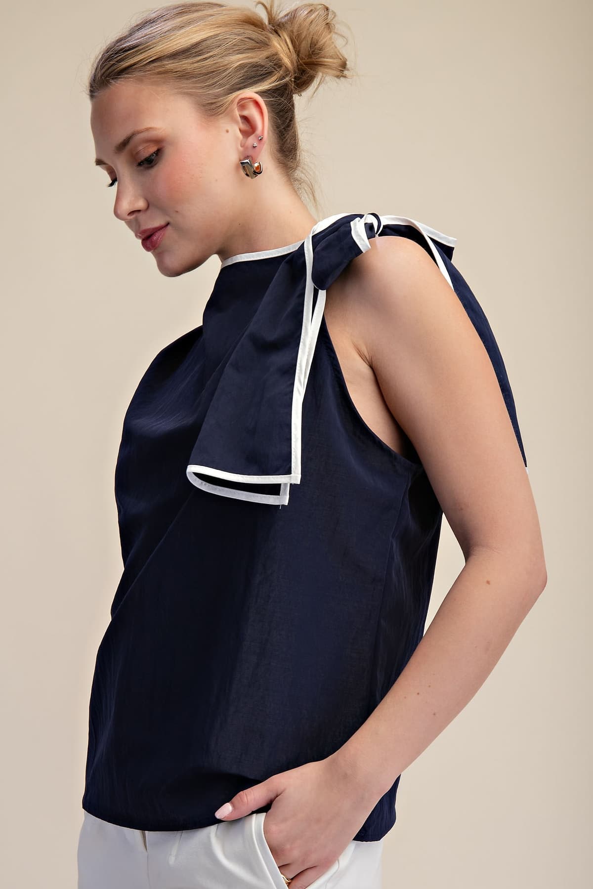 T8113 - NAVY