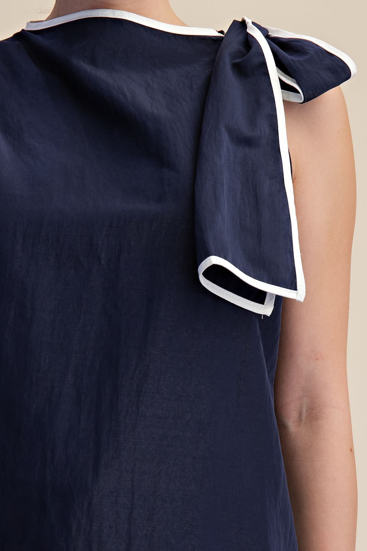 T8113 - NAVY