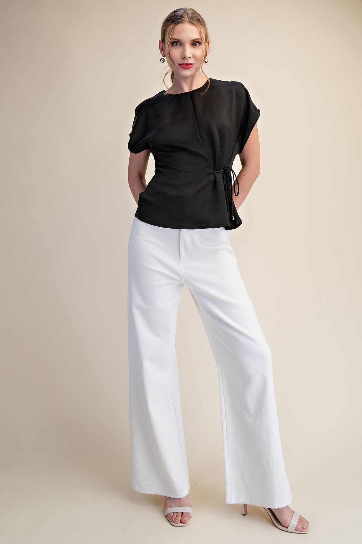 T8126 - BLACK