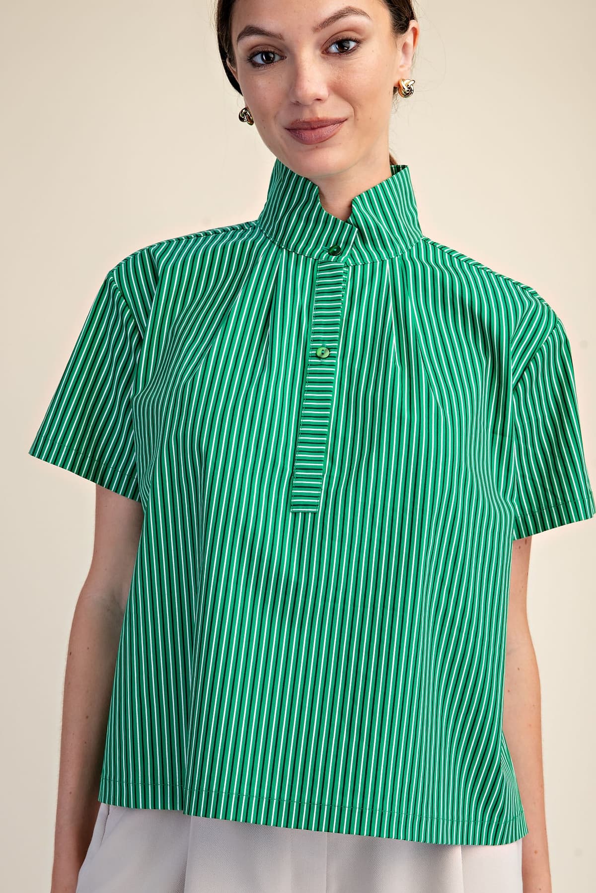 T8137 - KELLY GREEN