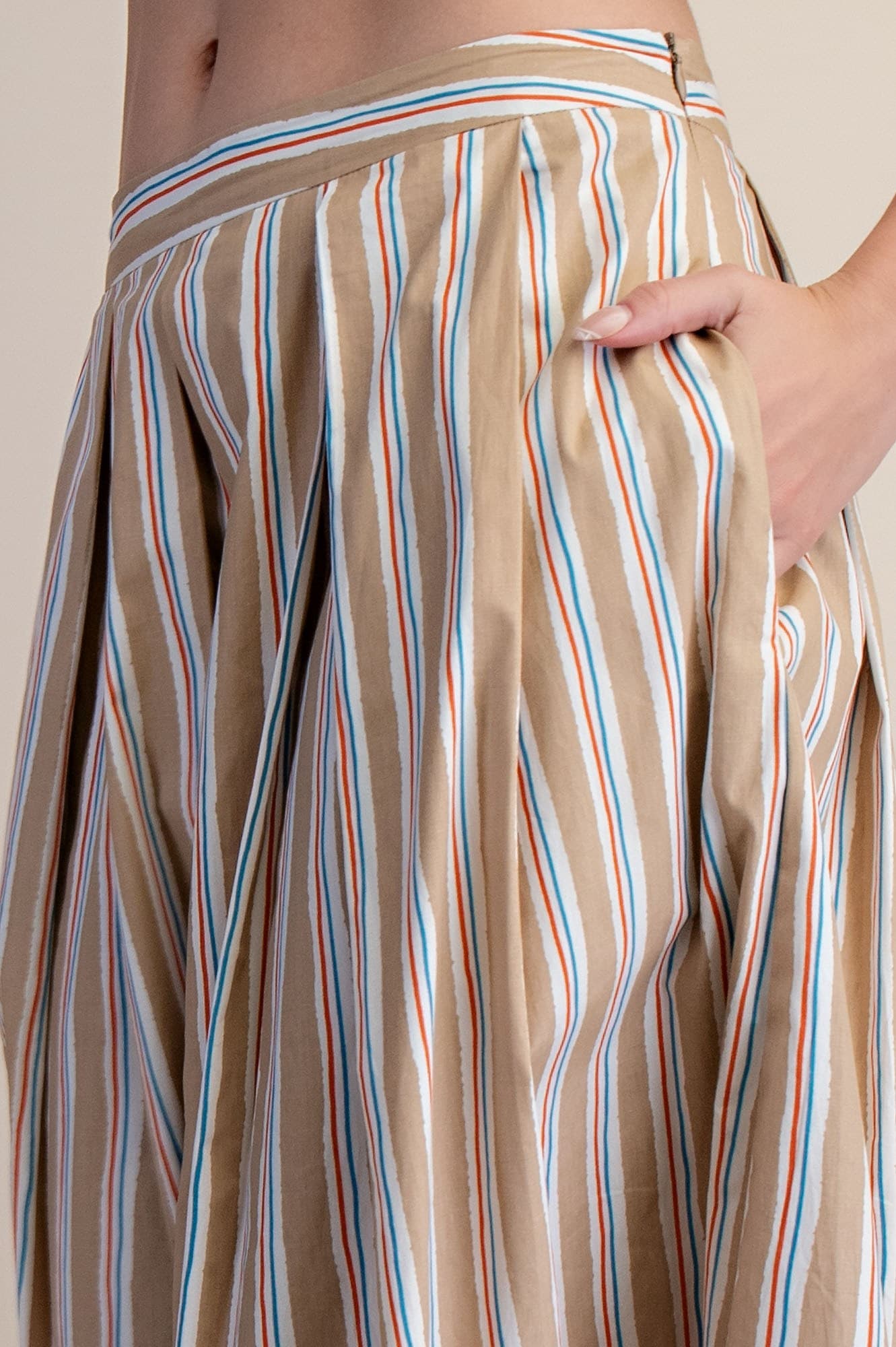 S8194 - TAUPE