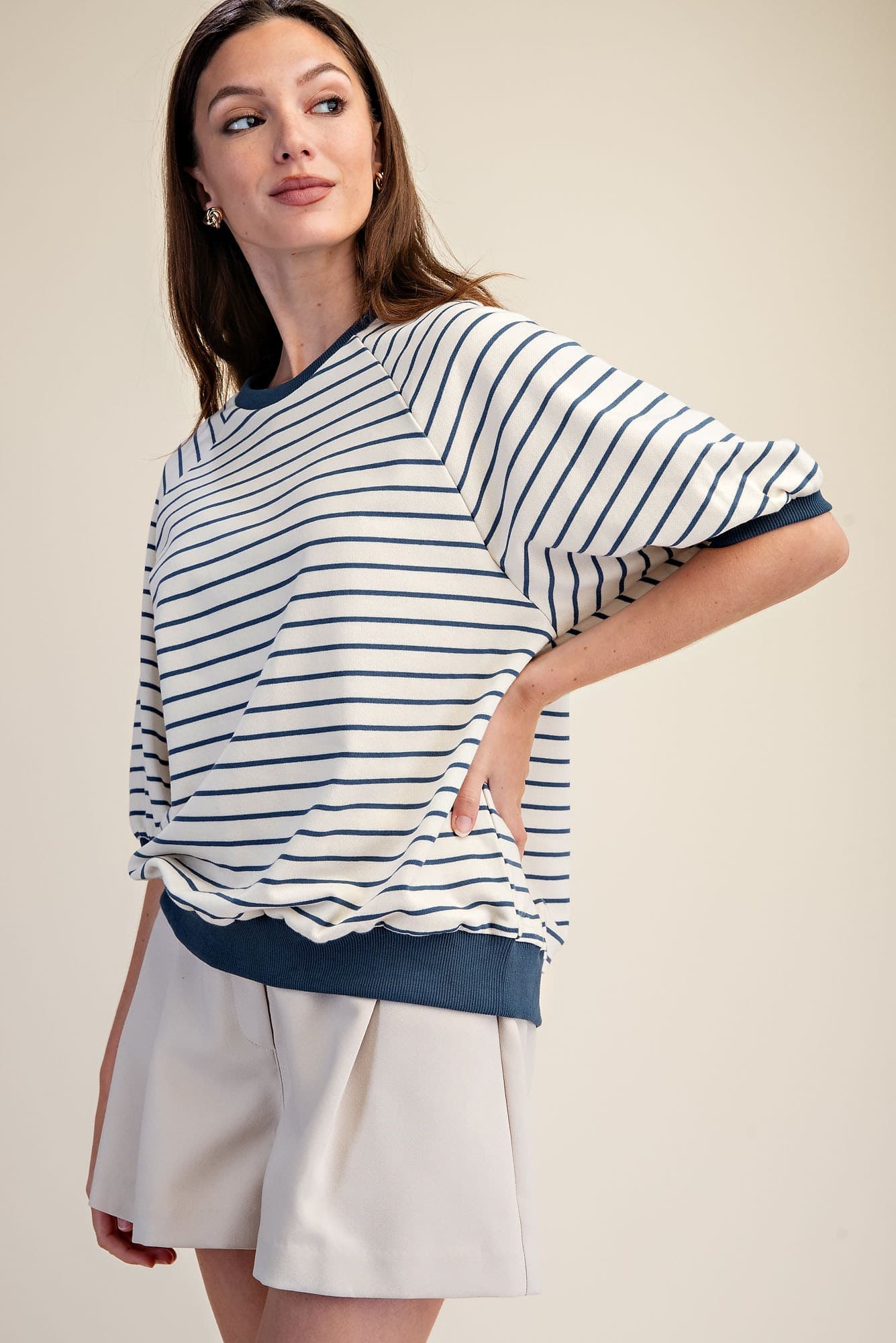T8138 - IVORY/NAVY