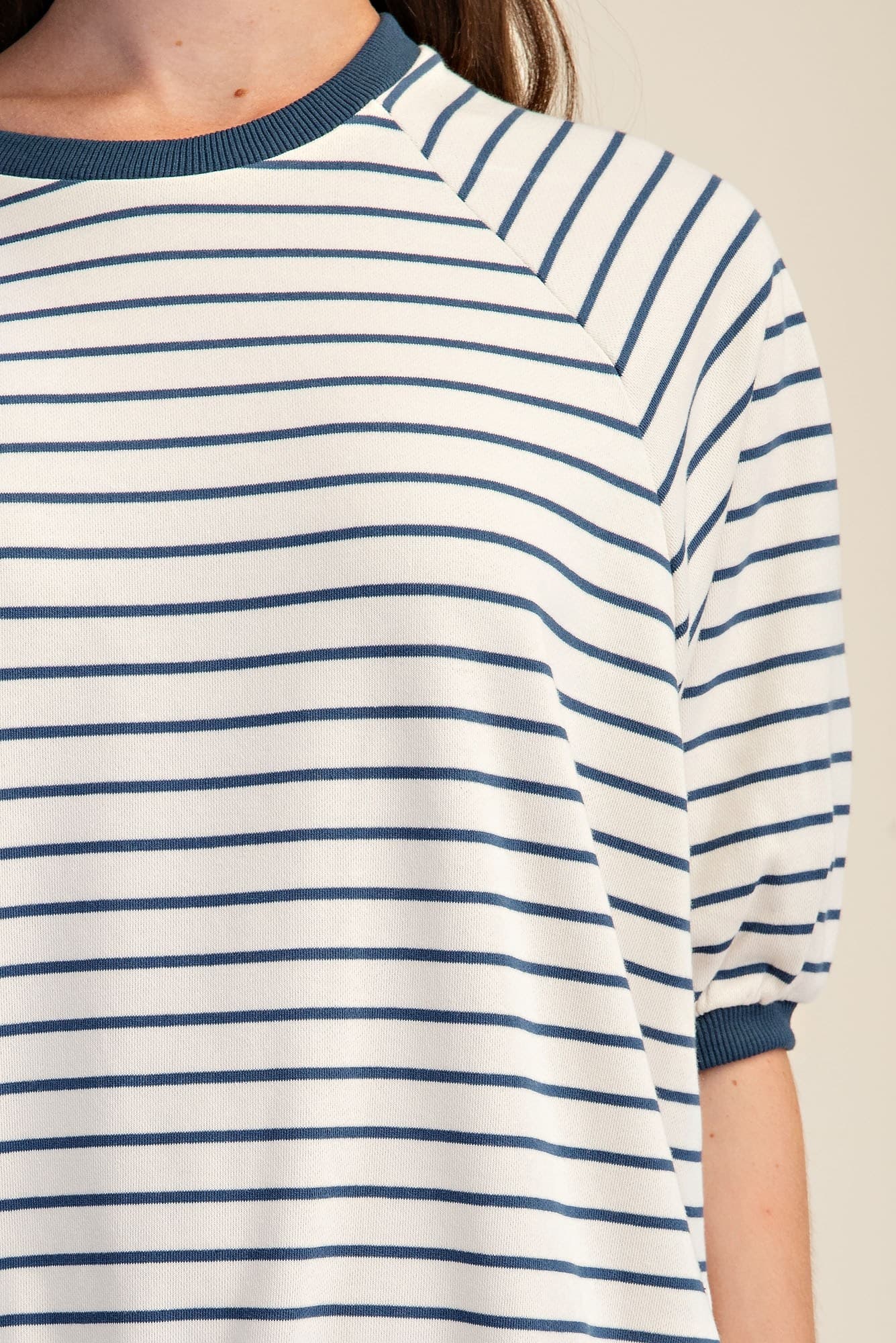 T8138 - IVORY/NAVY