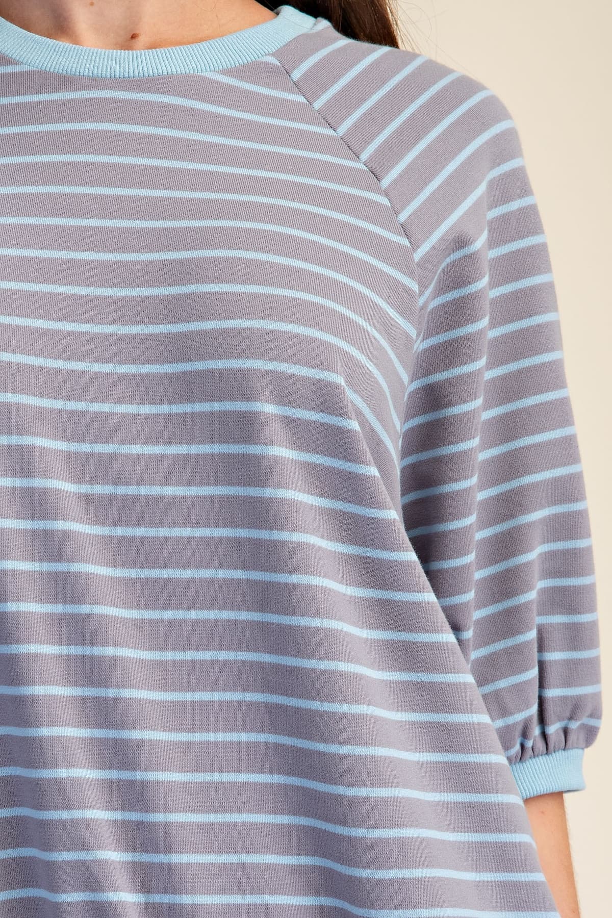 T8138 - GREY