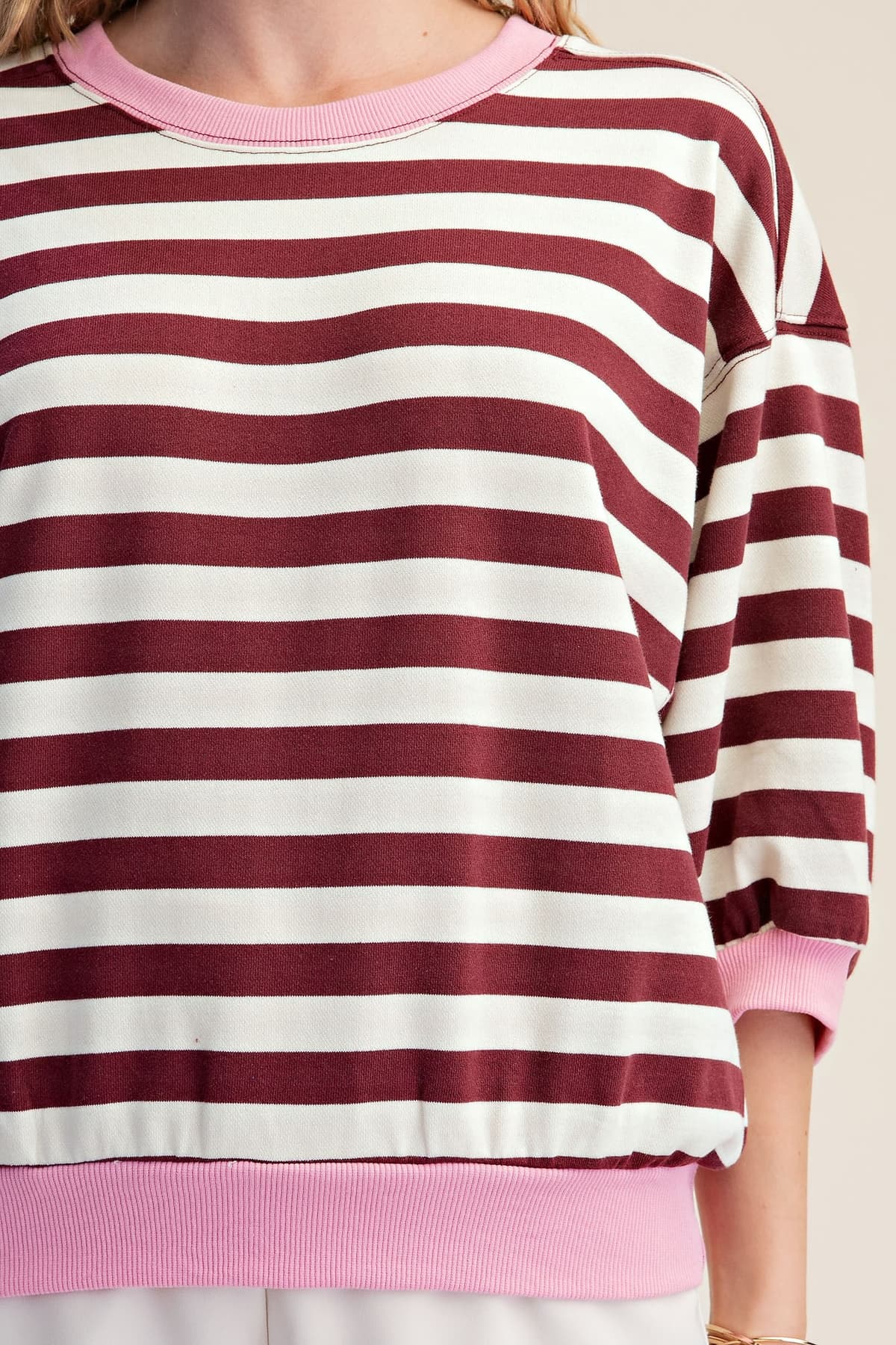 T8220 - BURGUNDY