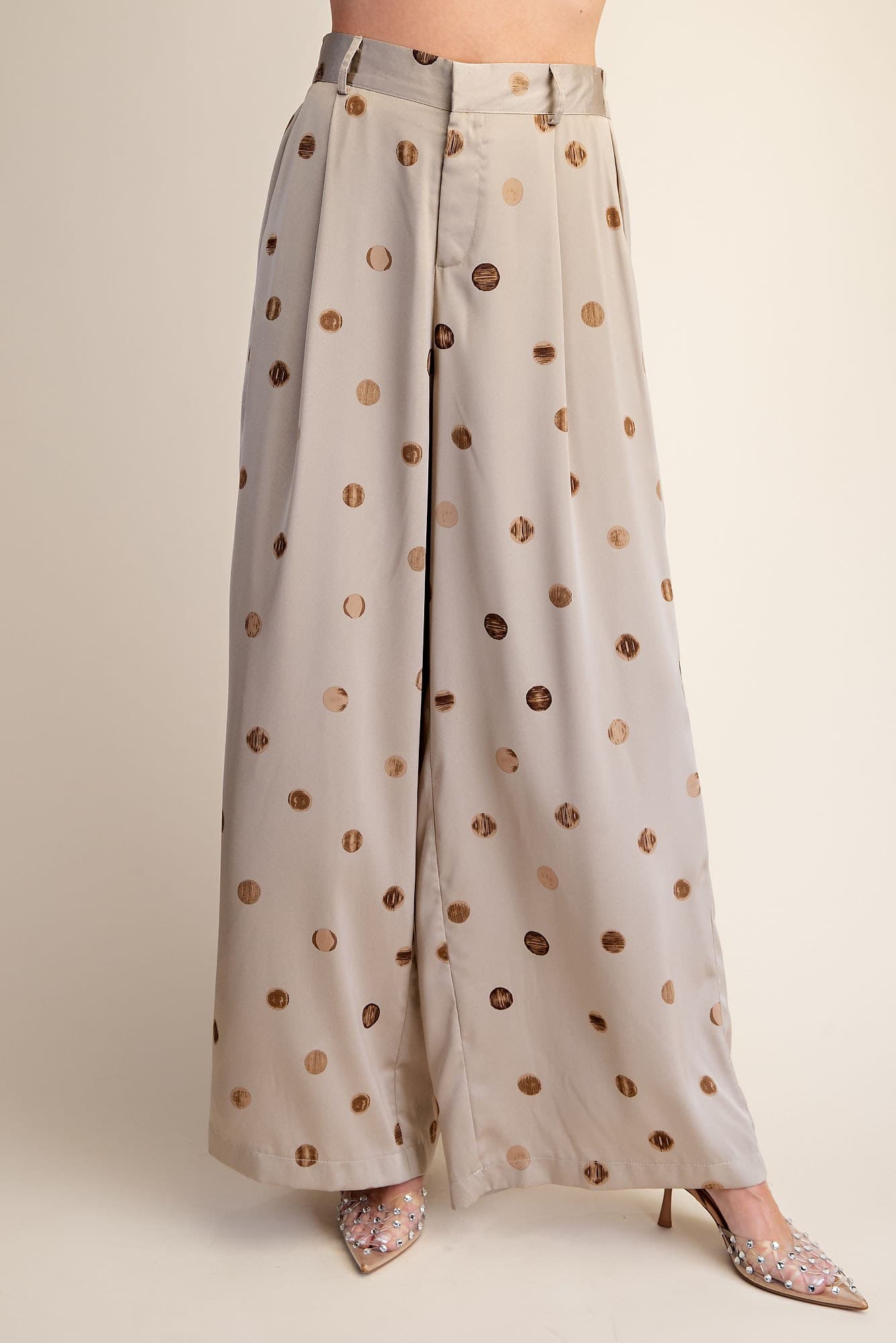 P8235 - TAUPE