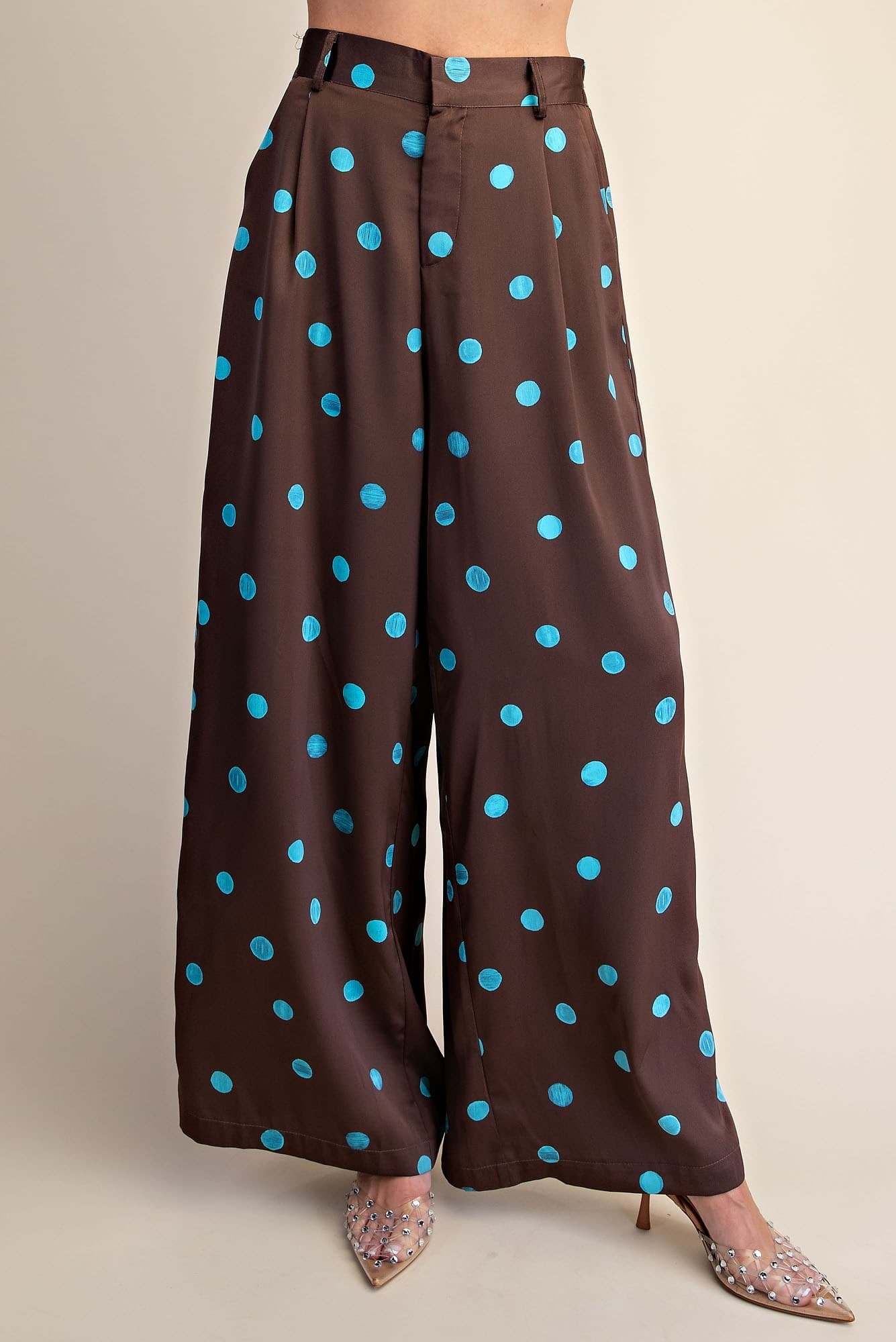 P8235 - BROWN