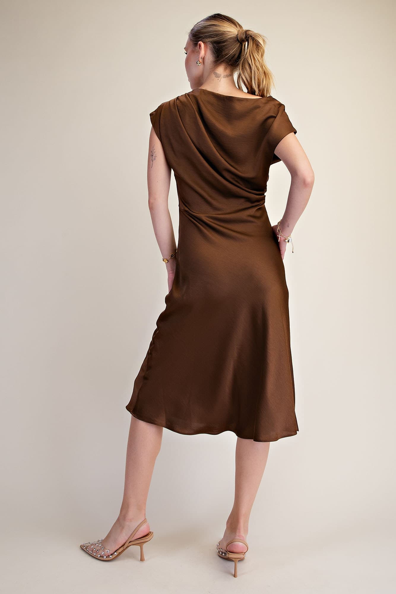 D8224 - BROWN