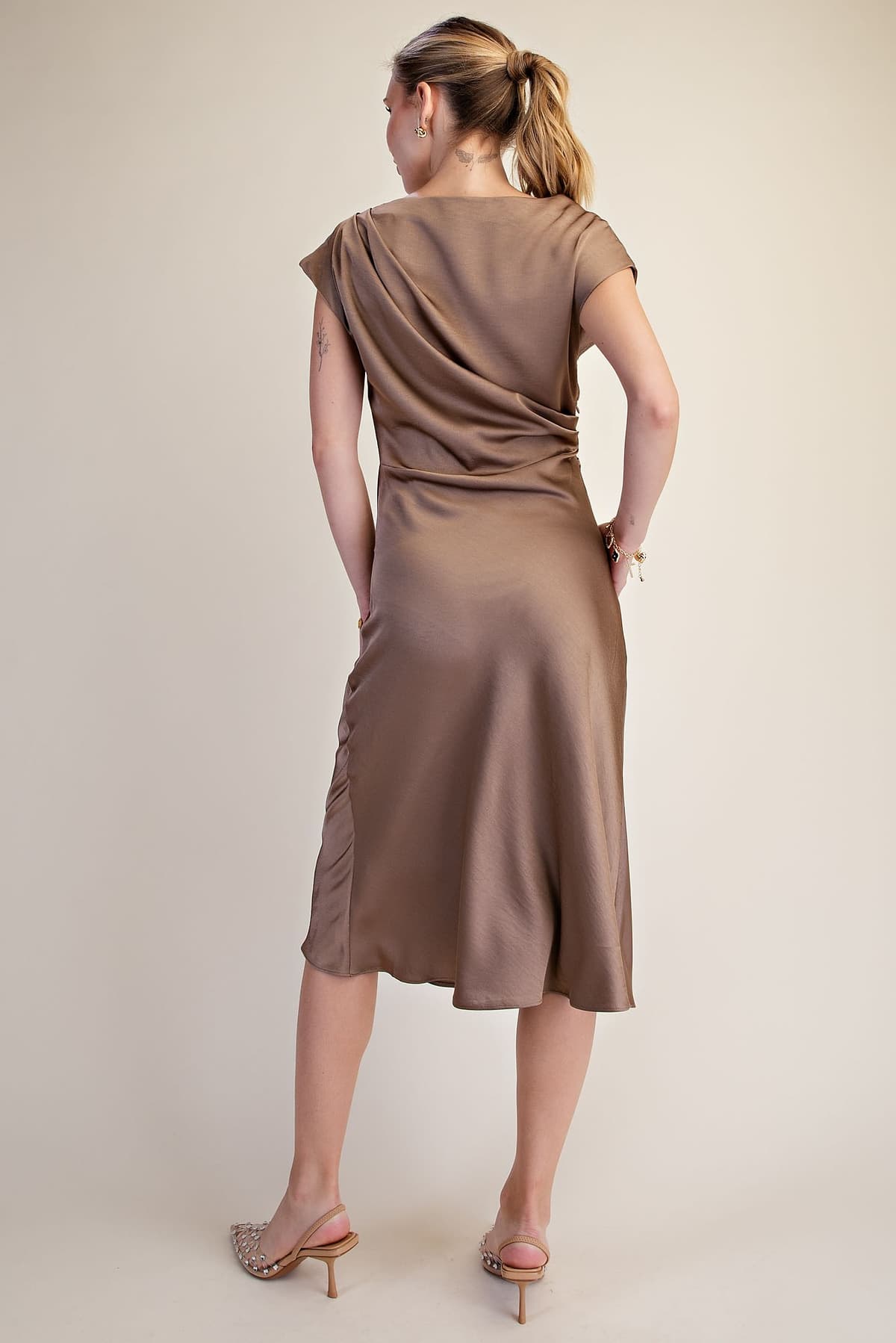 D8224 - BROWN