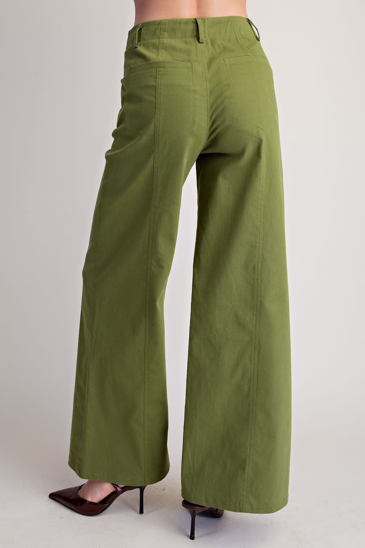 P8216 - OLIVE