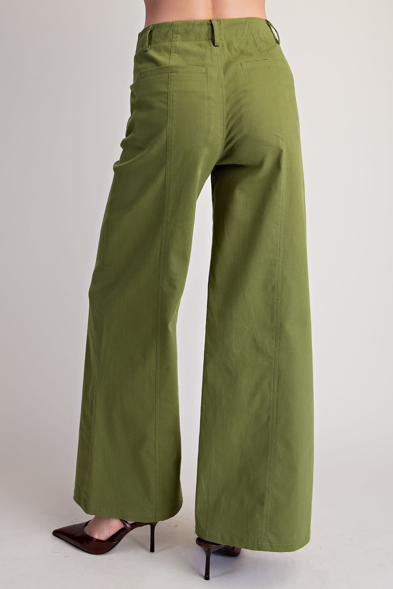 P8216 - OLIVE