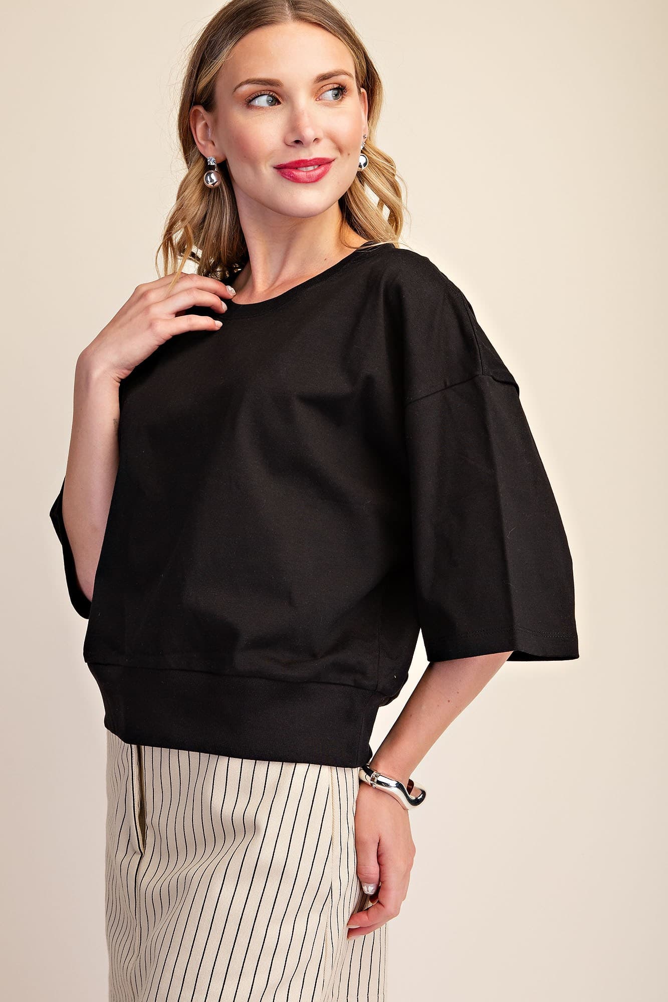T8180 - BLACK