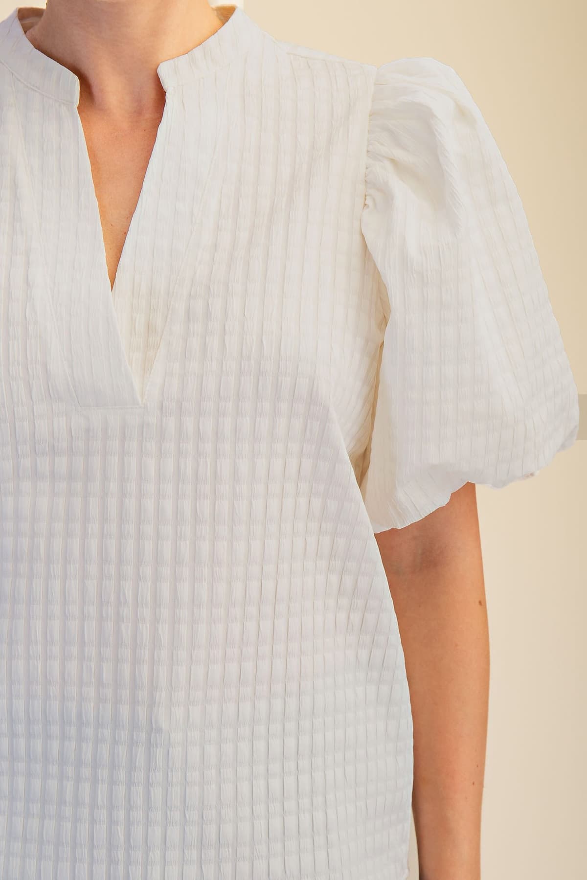 T9256 - OFF WHITE