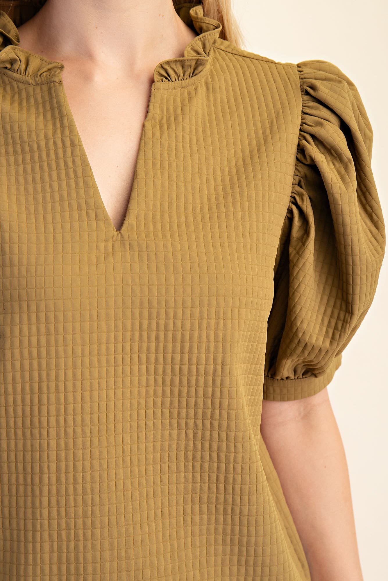 T8240 - LIGHT OLIVE