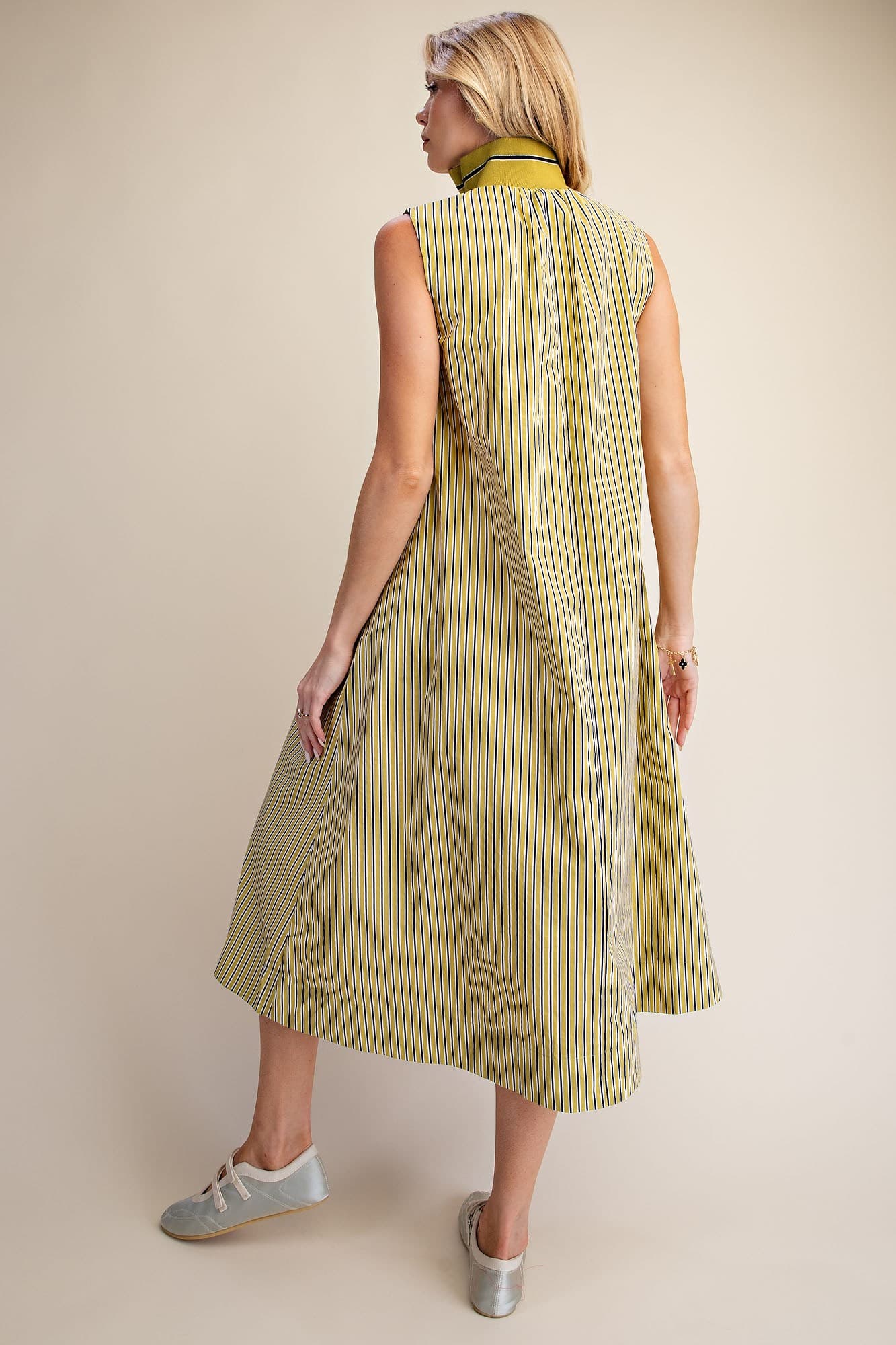 D8211 - LIME