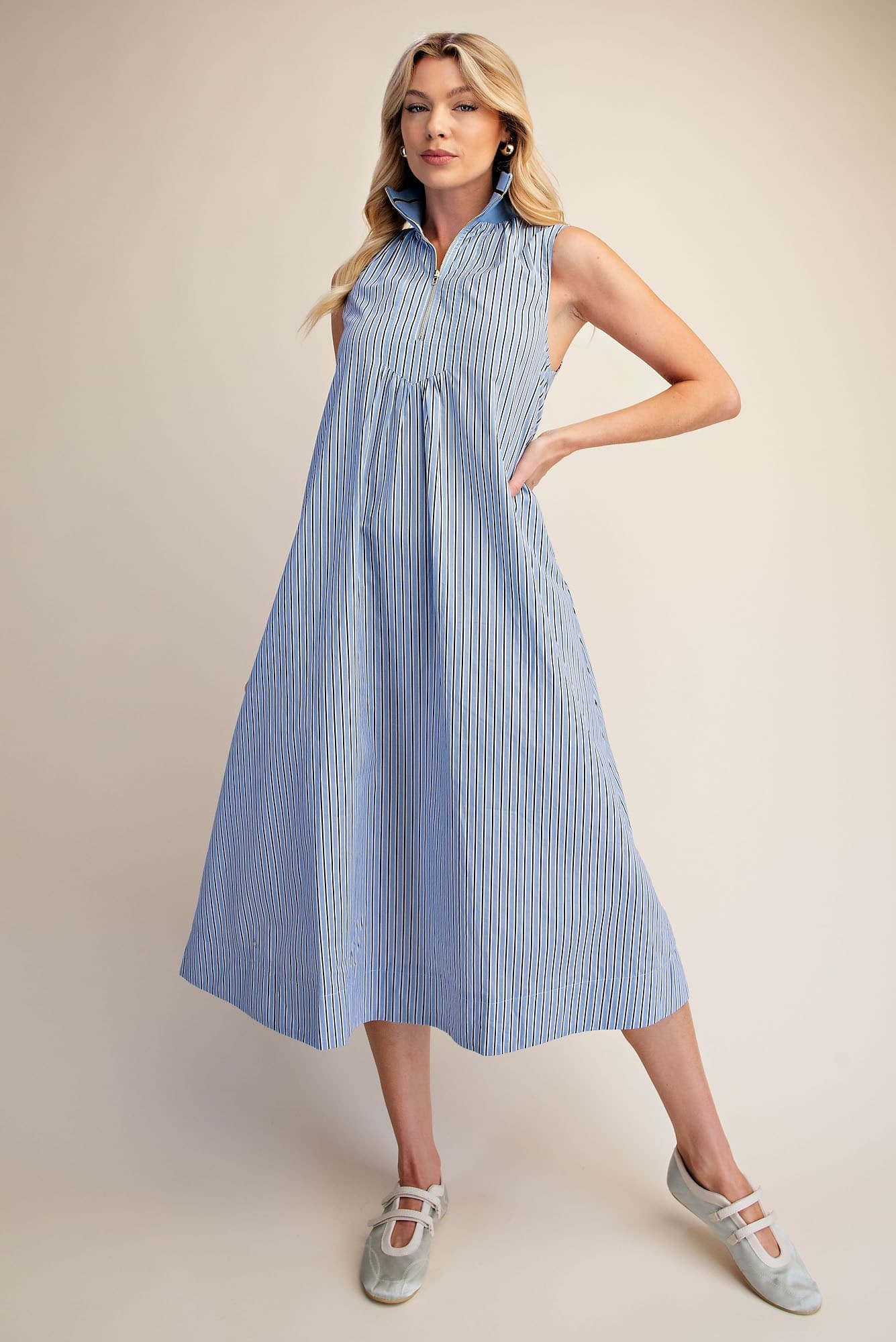 D8211 - BLUE
