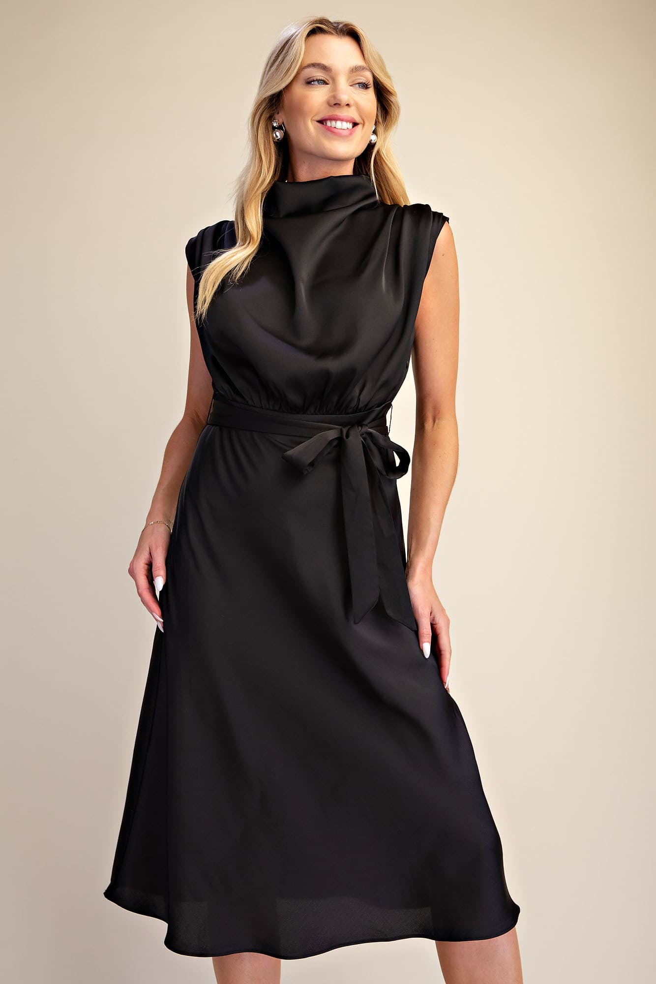 D8269 - BLACK