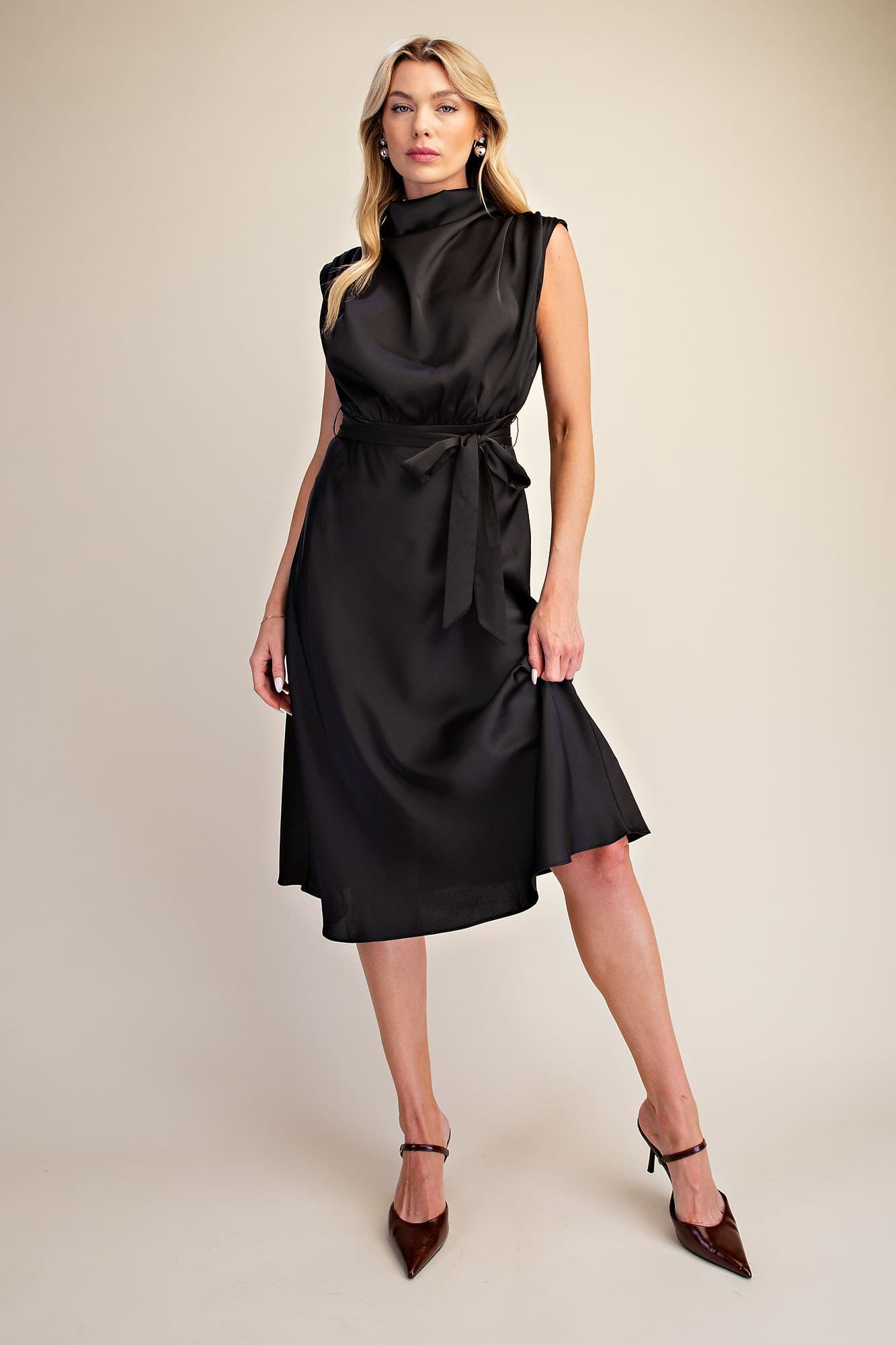 D8269 - BLACK