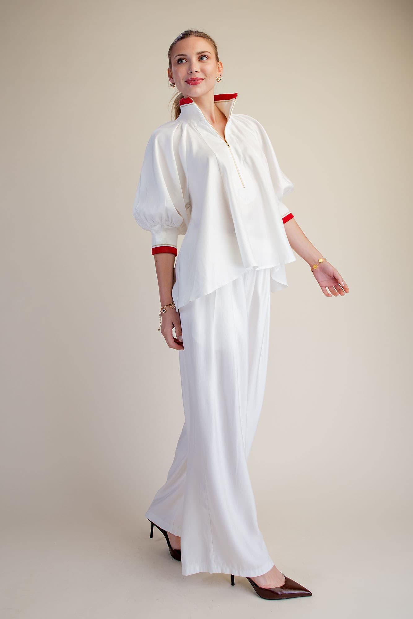 T8261 - WHITE