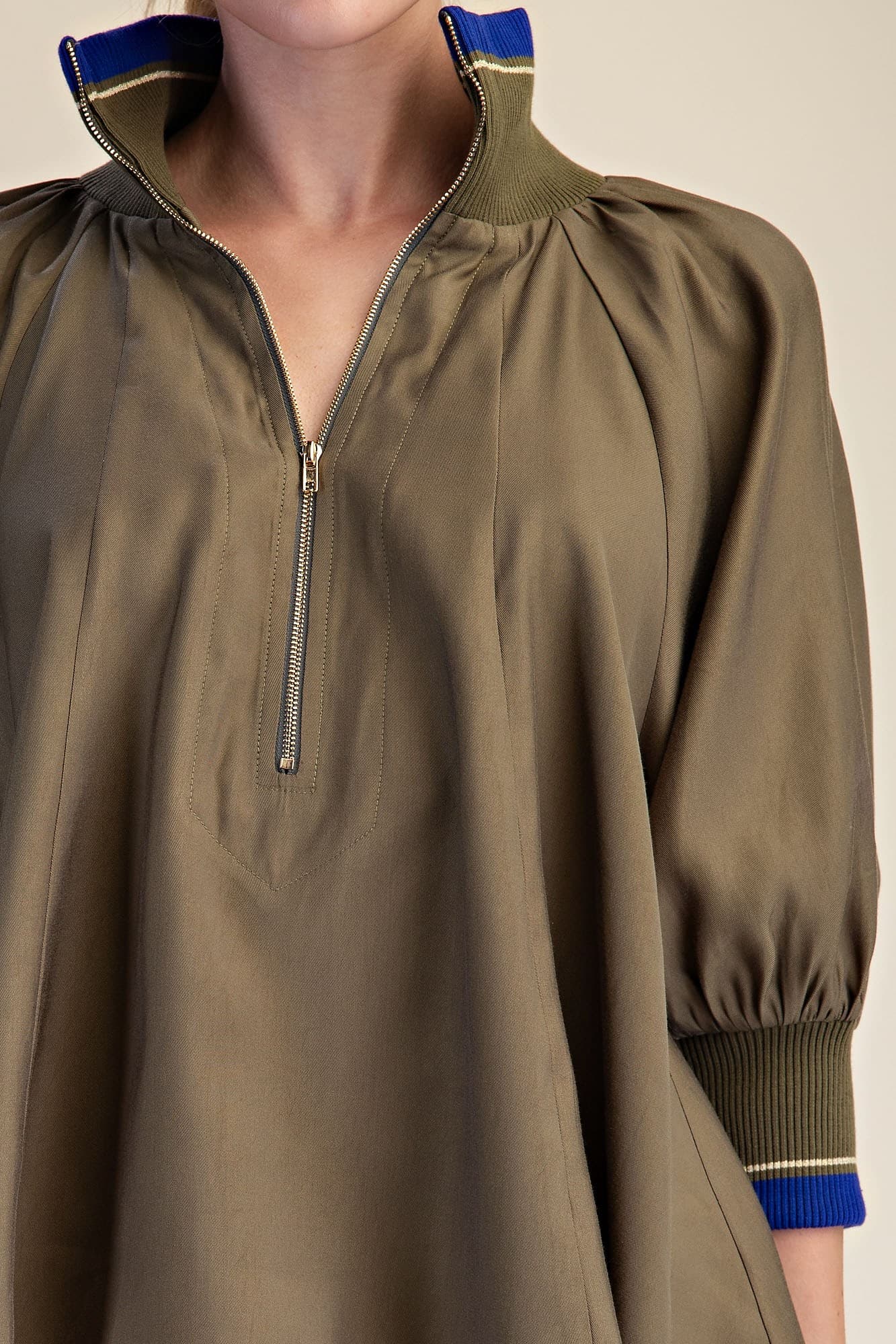 T8261 - OLIVE