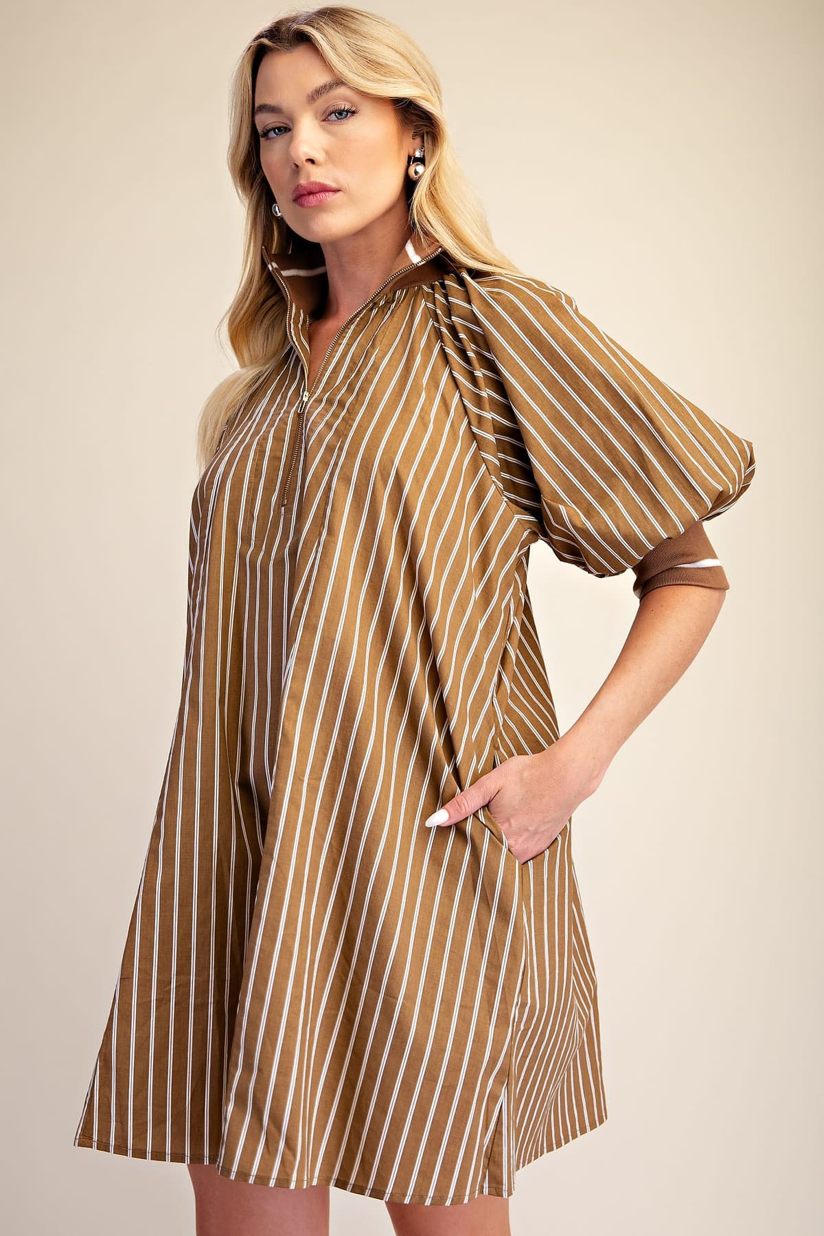 D8263 - TAUPE