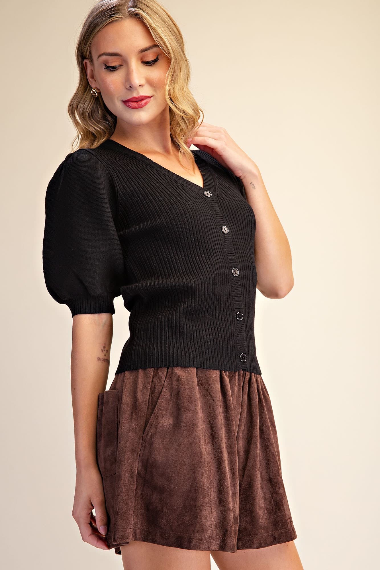 SW8111 - BLACK