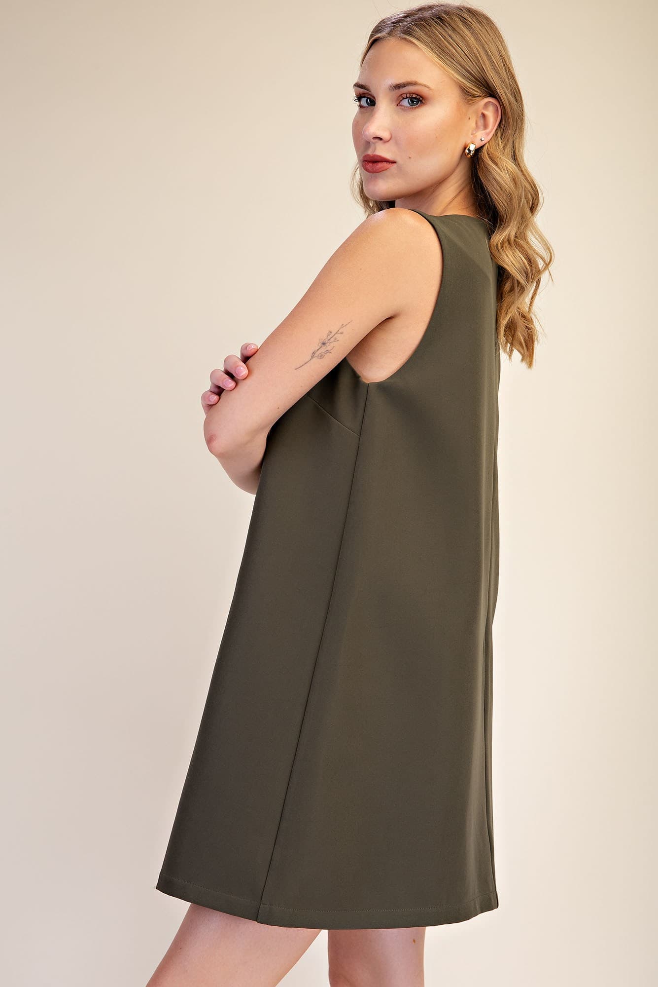 D8255 - OLIVE