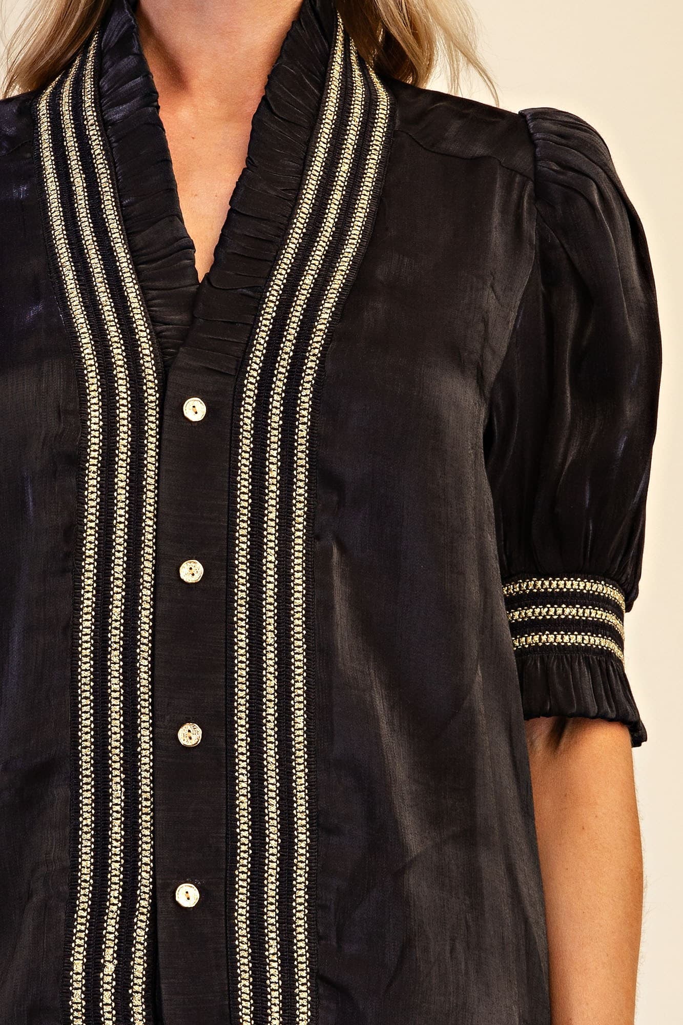 T8320 - BLACK