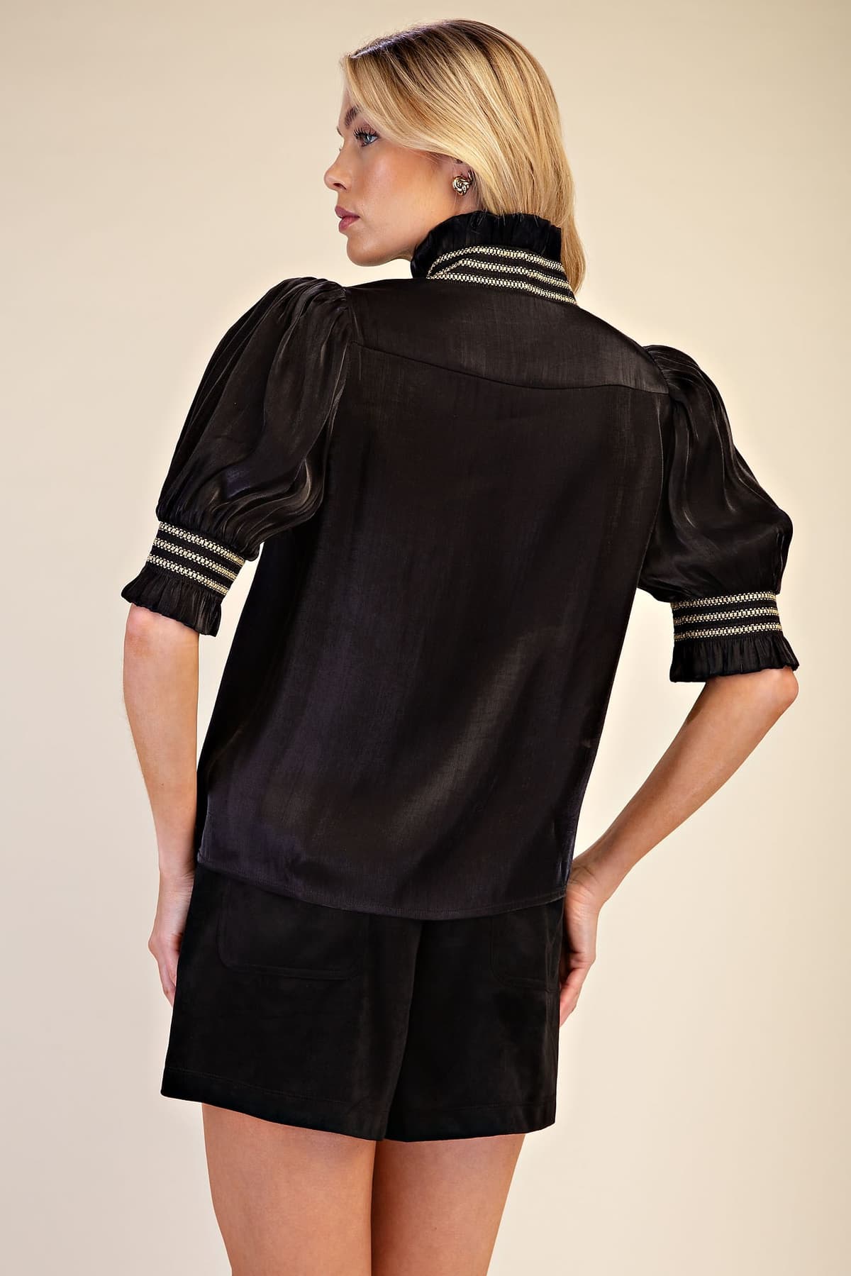 T8320 - BLACK