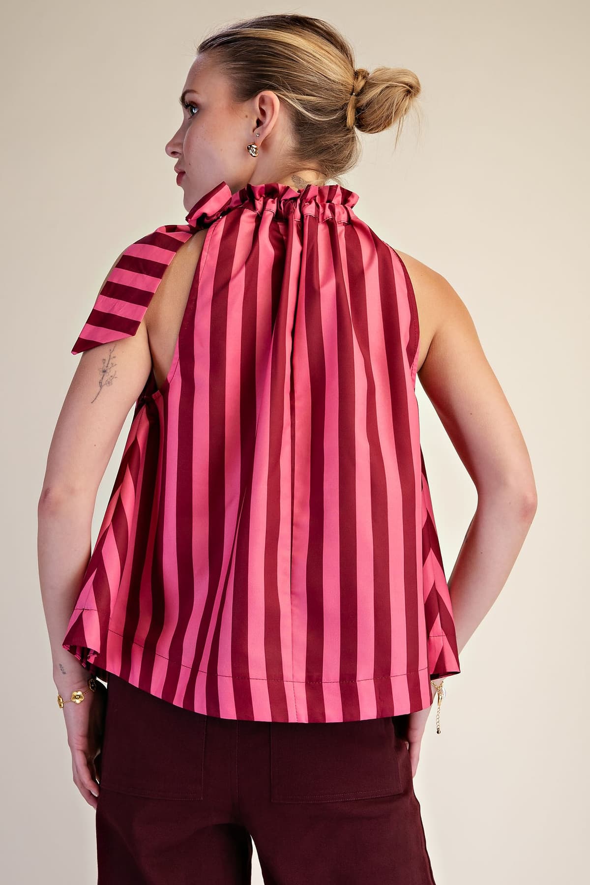 T8168 - BURGUNDY